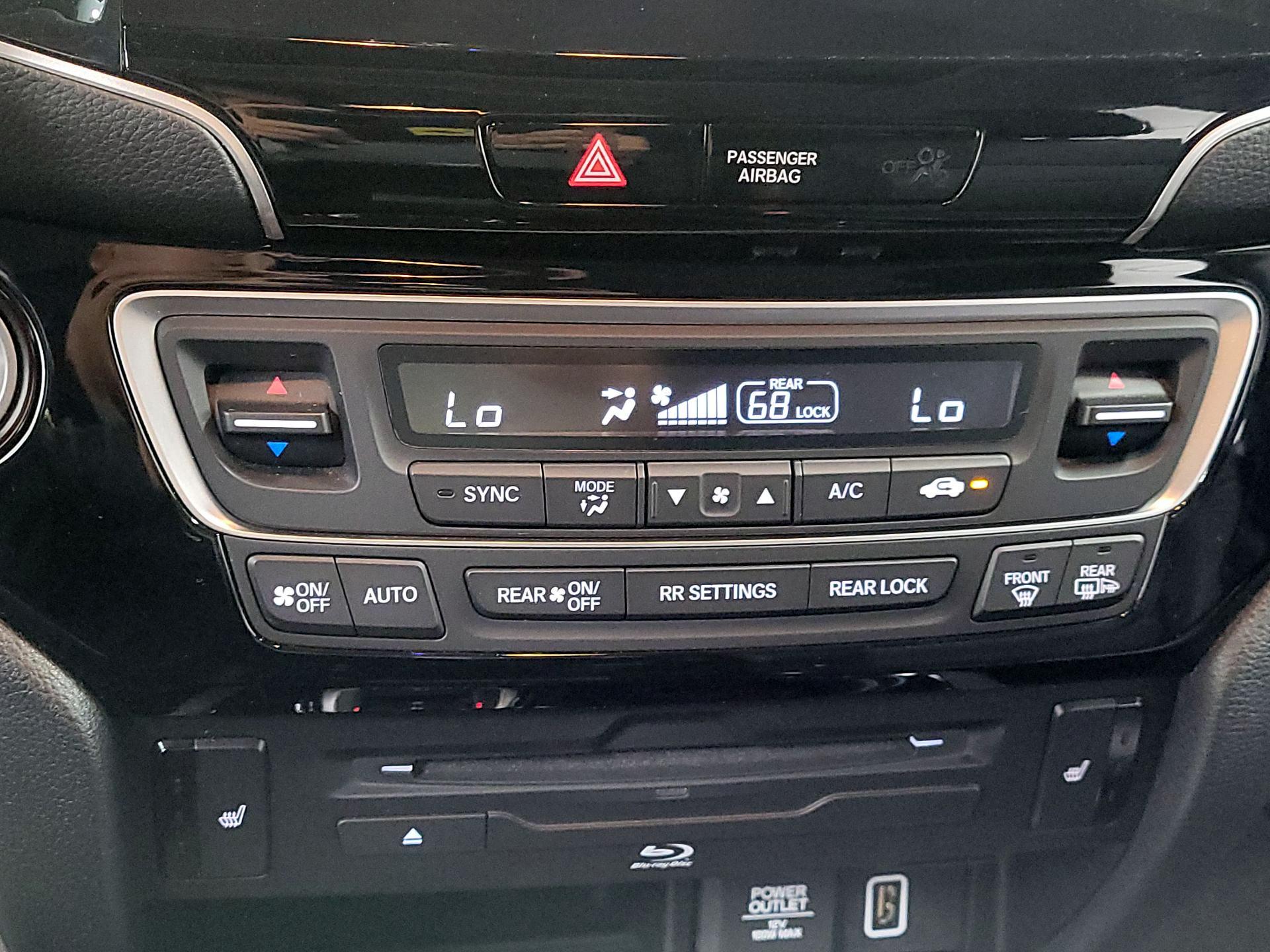 Thumbnail: 2022 Honda Pilot - 17