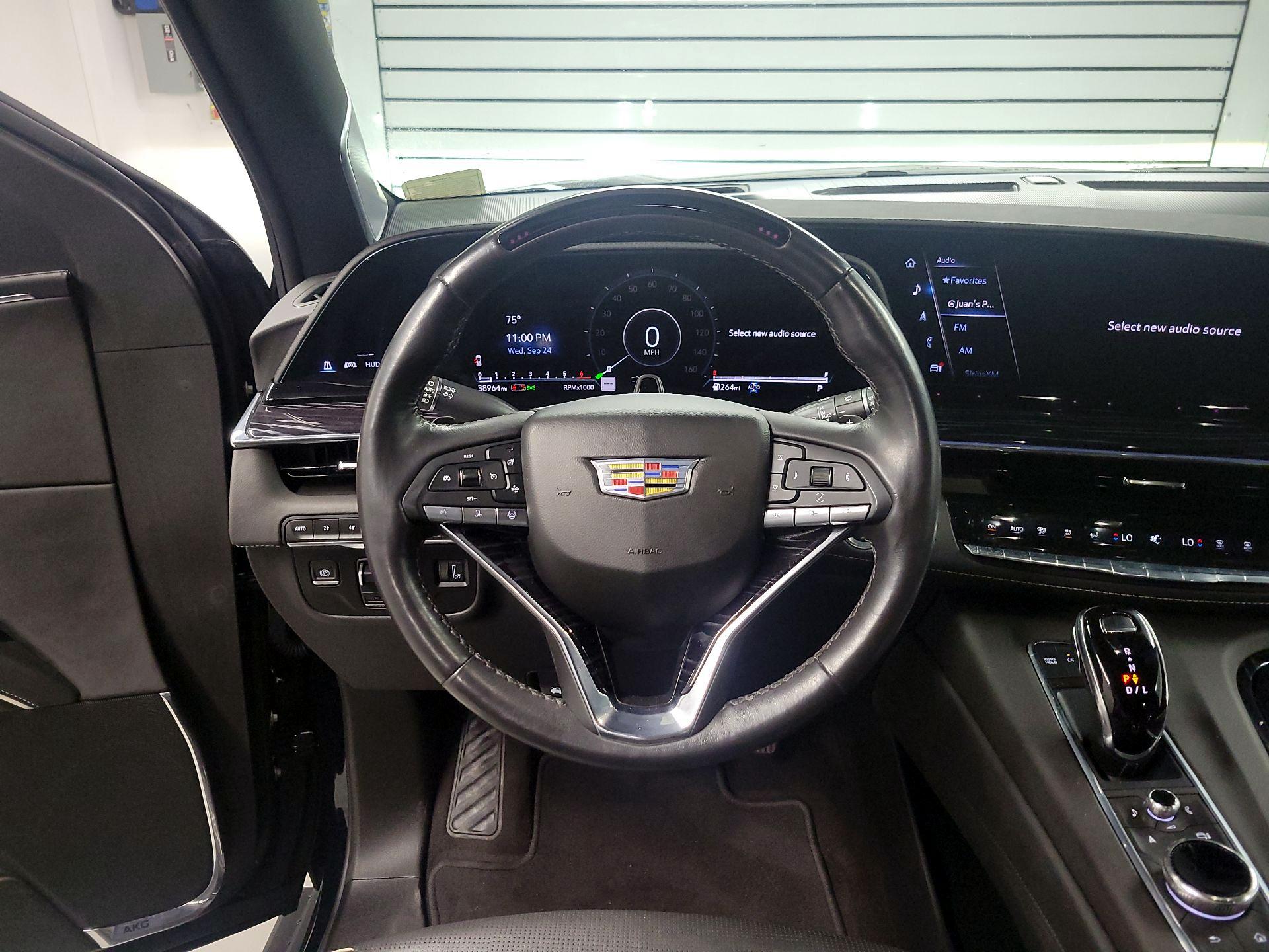 Thumbnail: 2023 Cadillac Escalade - 10