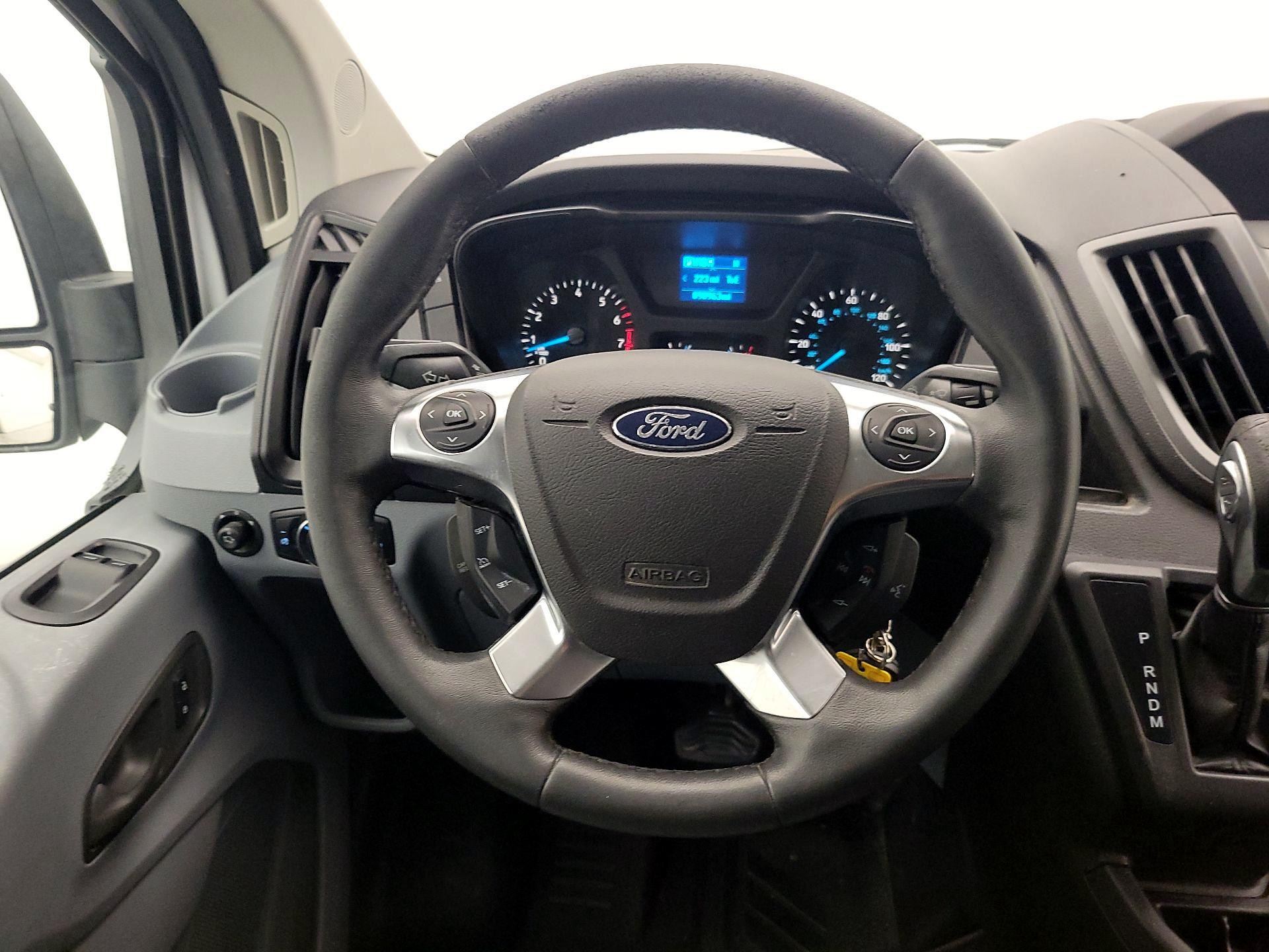 Thumbnail: 2015 Ford Transit Series - 10