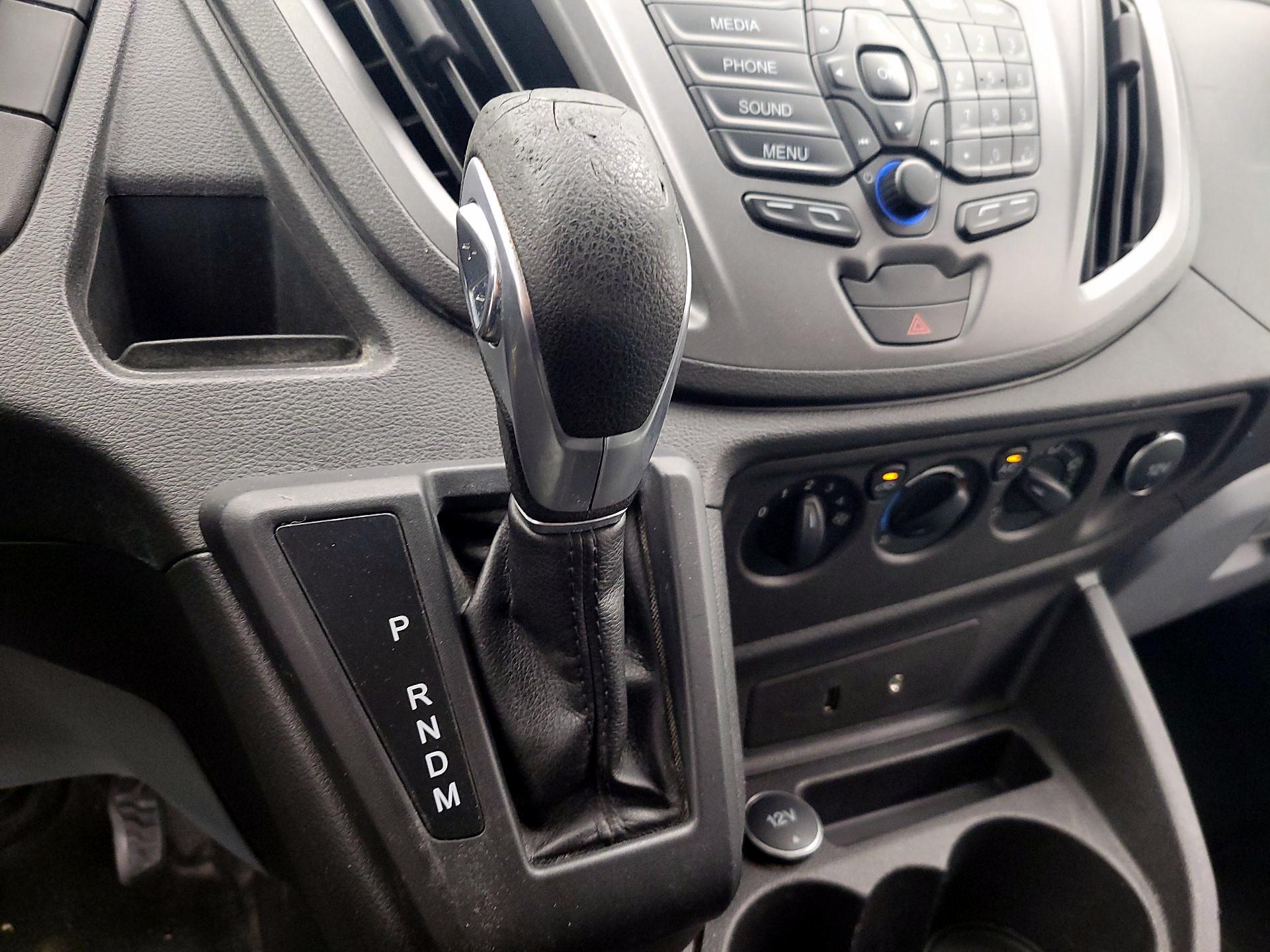 Thumbnail: 2015 Ford Transit Series - 16