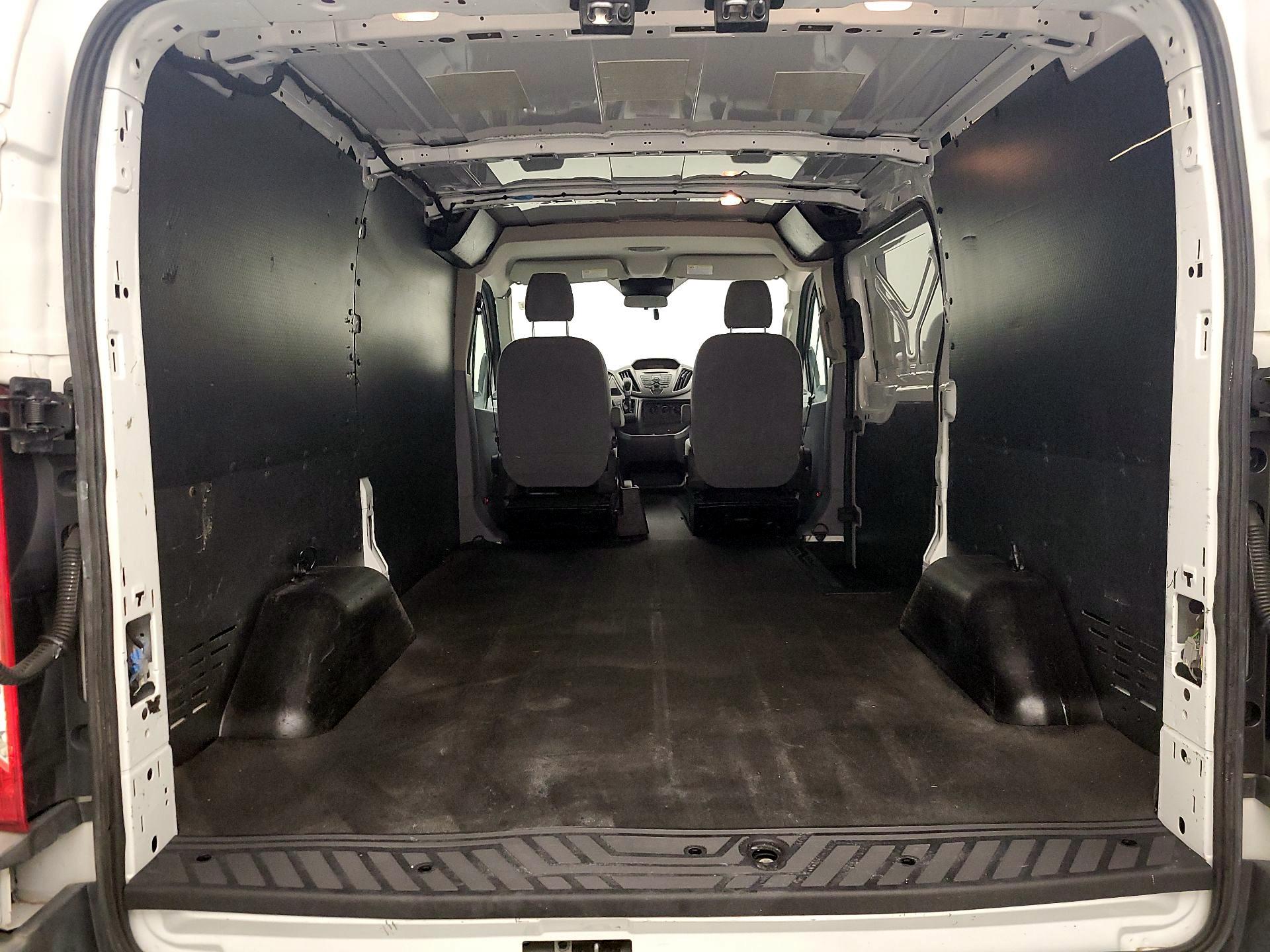 Thumbnail: 2015 Ford Transit Series - 18