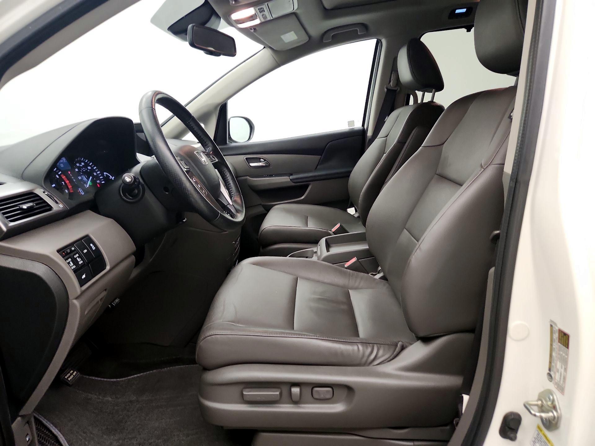 Thumbnail: 2015 Honda Odyssey - 11
