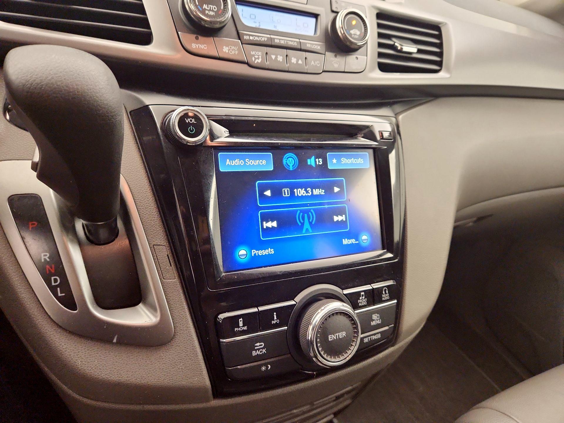 Thumbnail: 2015 Honda Odyssey - 15