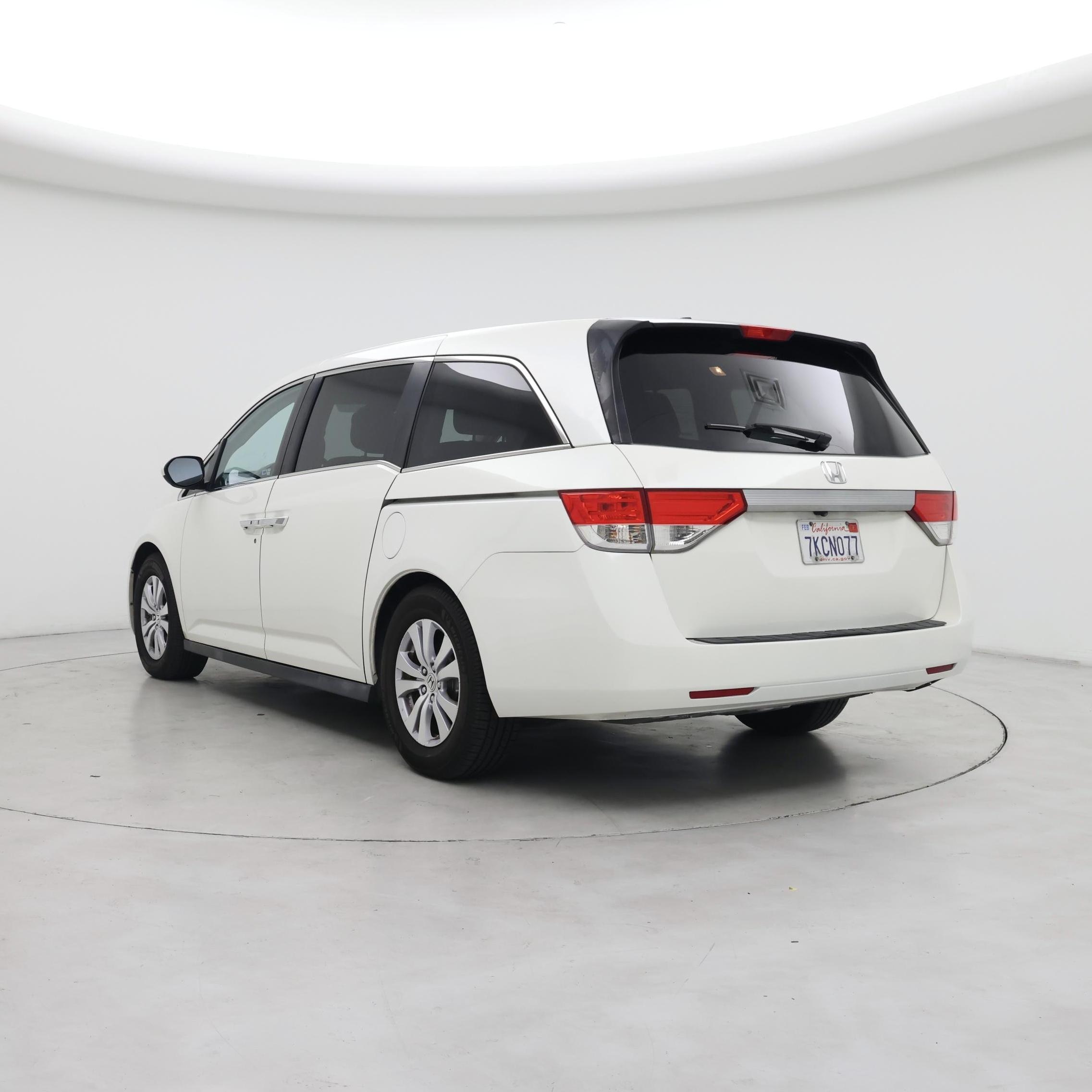 Thumbnail: 2015 Honda Odyssey - 2
