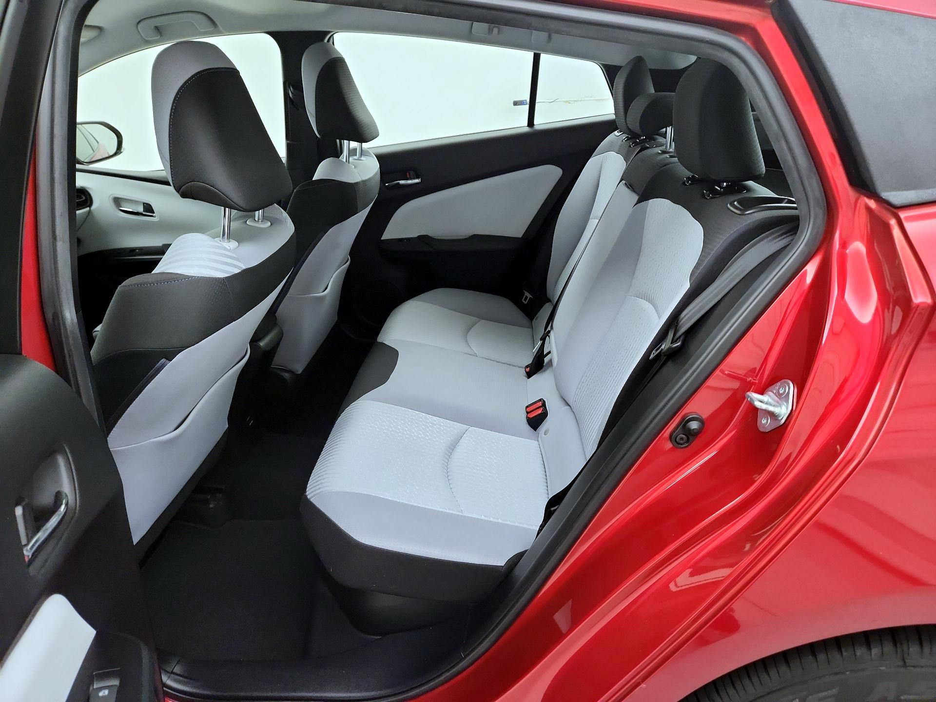 Thumbnail: 2017 Toyota Prius - 19