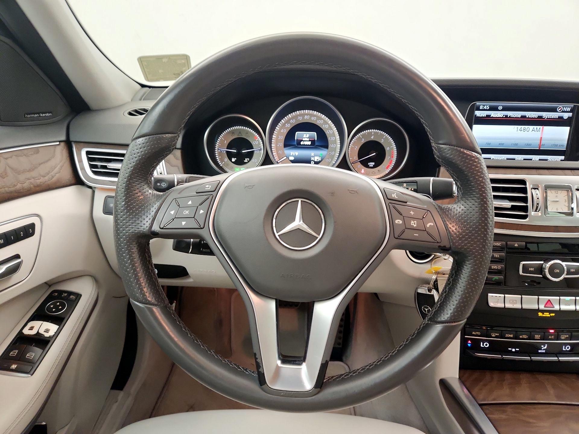 Thumbnail: 2015 Mercedes-Benz E-Class - 10