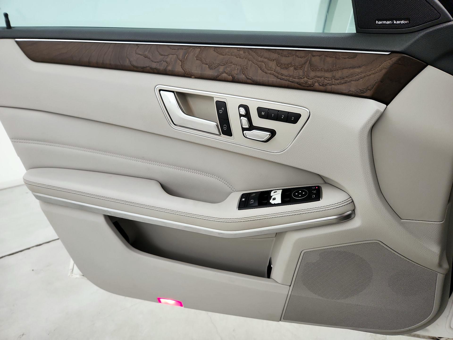Thumbnail: 2015 Mercedes-Benz E-Class - 12