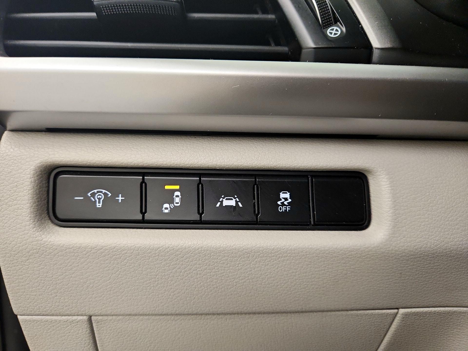 Thumbnail: 2021 Kia Telluride - 13