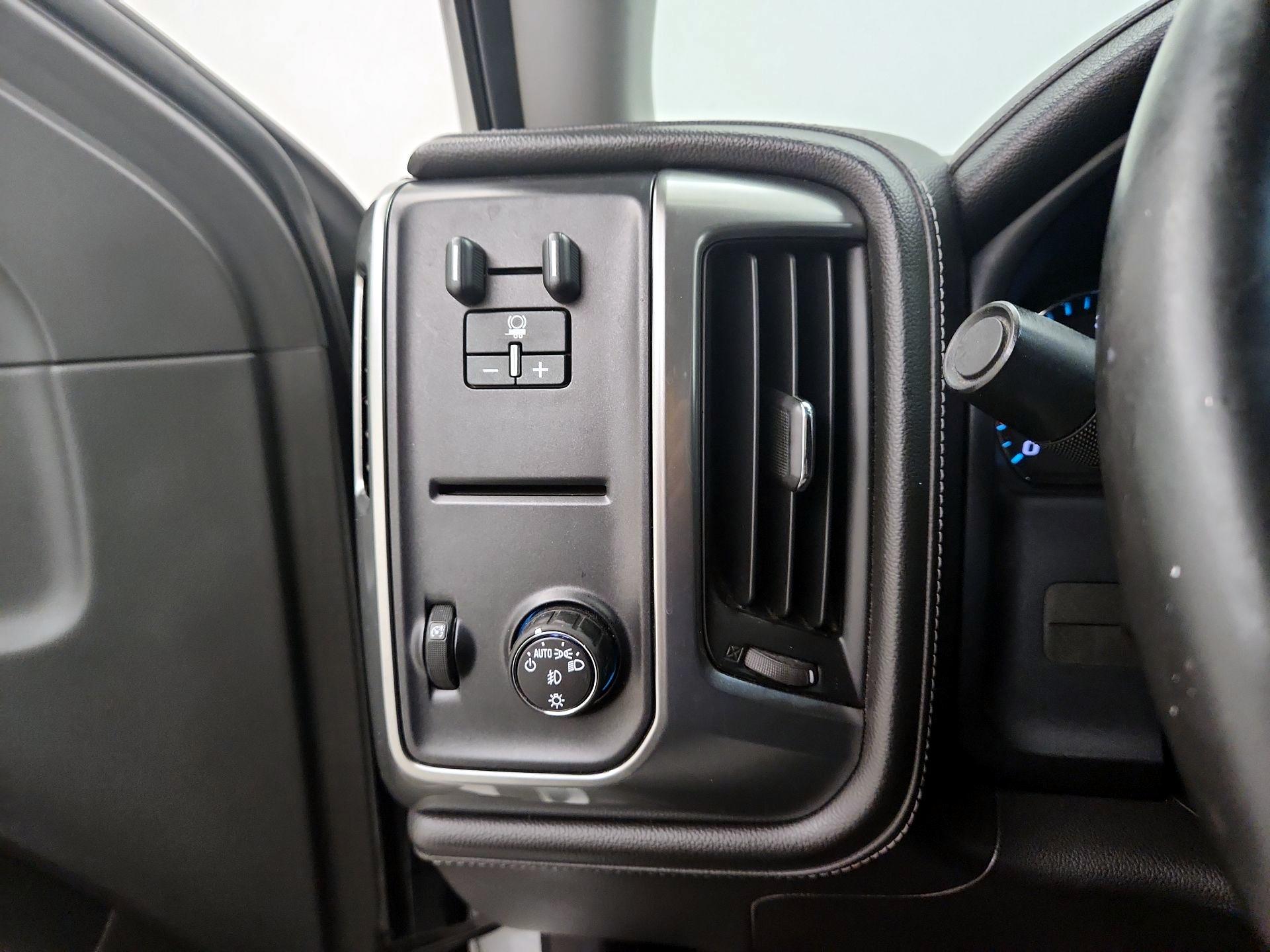 Thumbnail: 2015 Chevrolet Silverado 1500 - 13