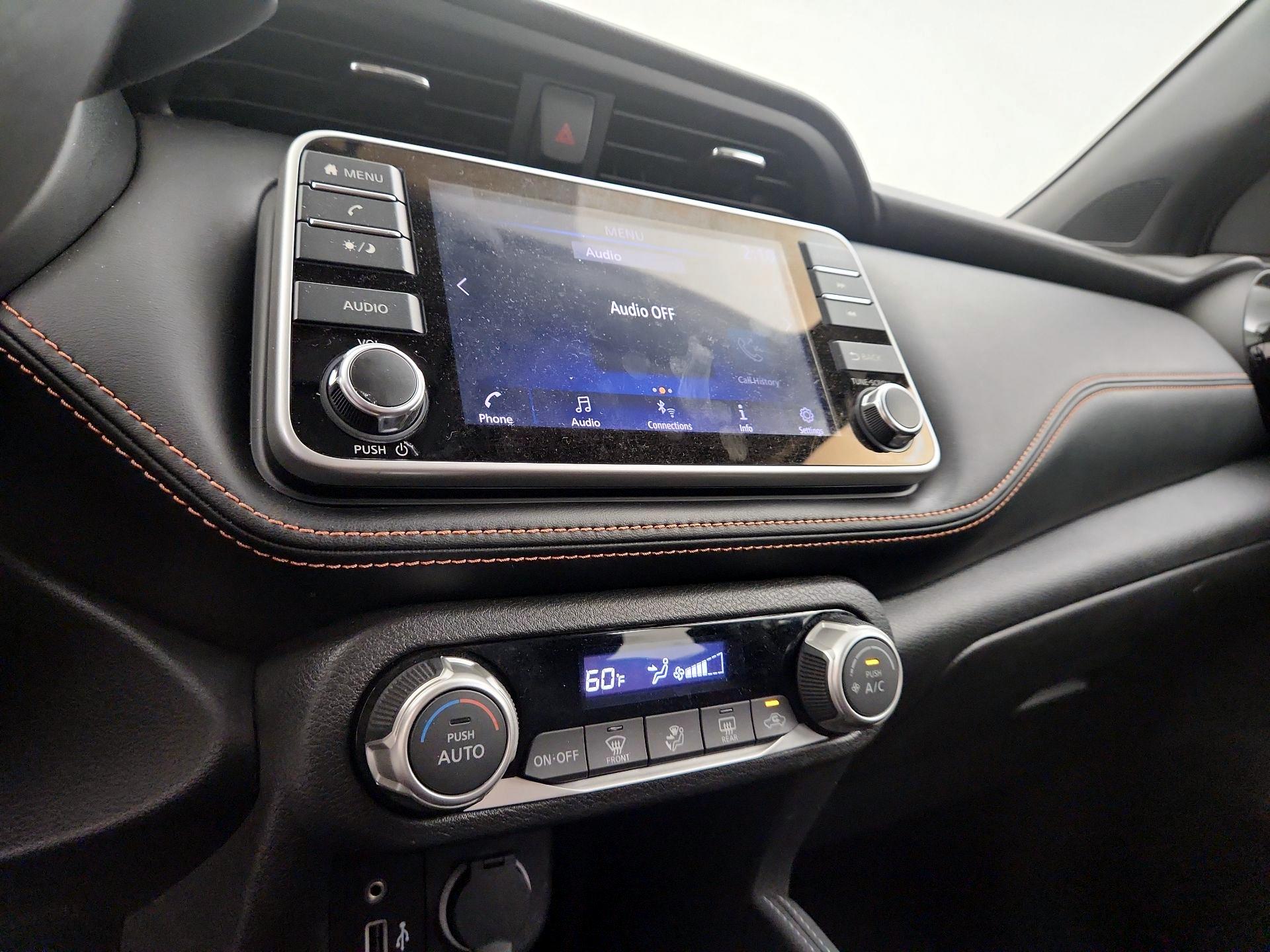 Thumbnail: 2018 Nissan Kicks - 16