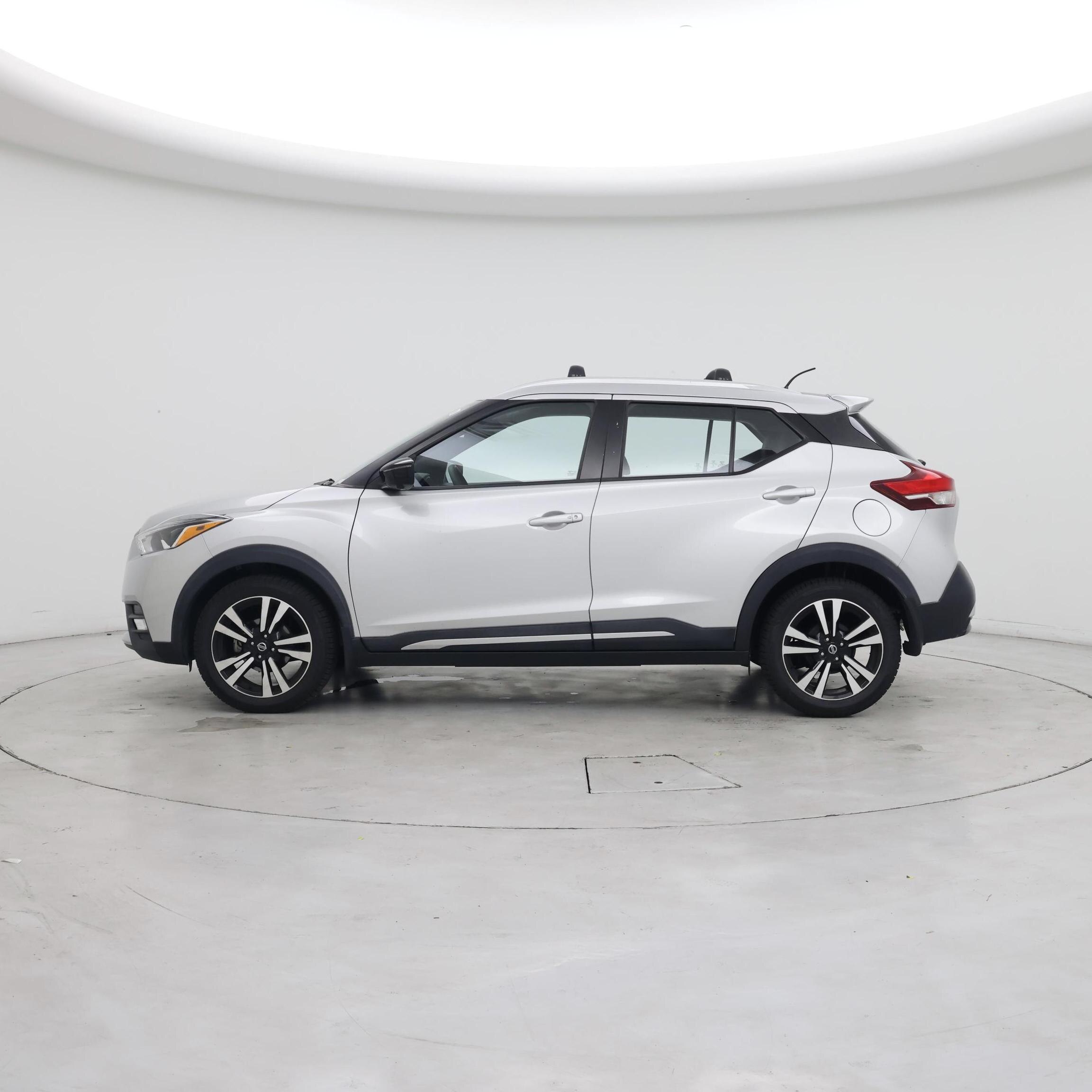 Thumbnail: 2018 Nissan Kicks - 3