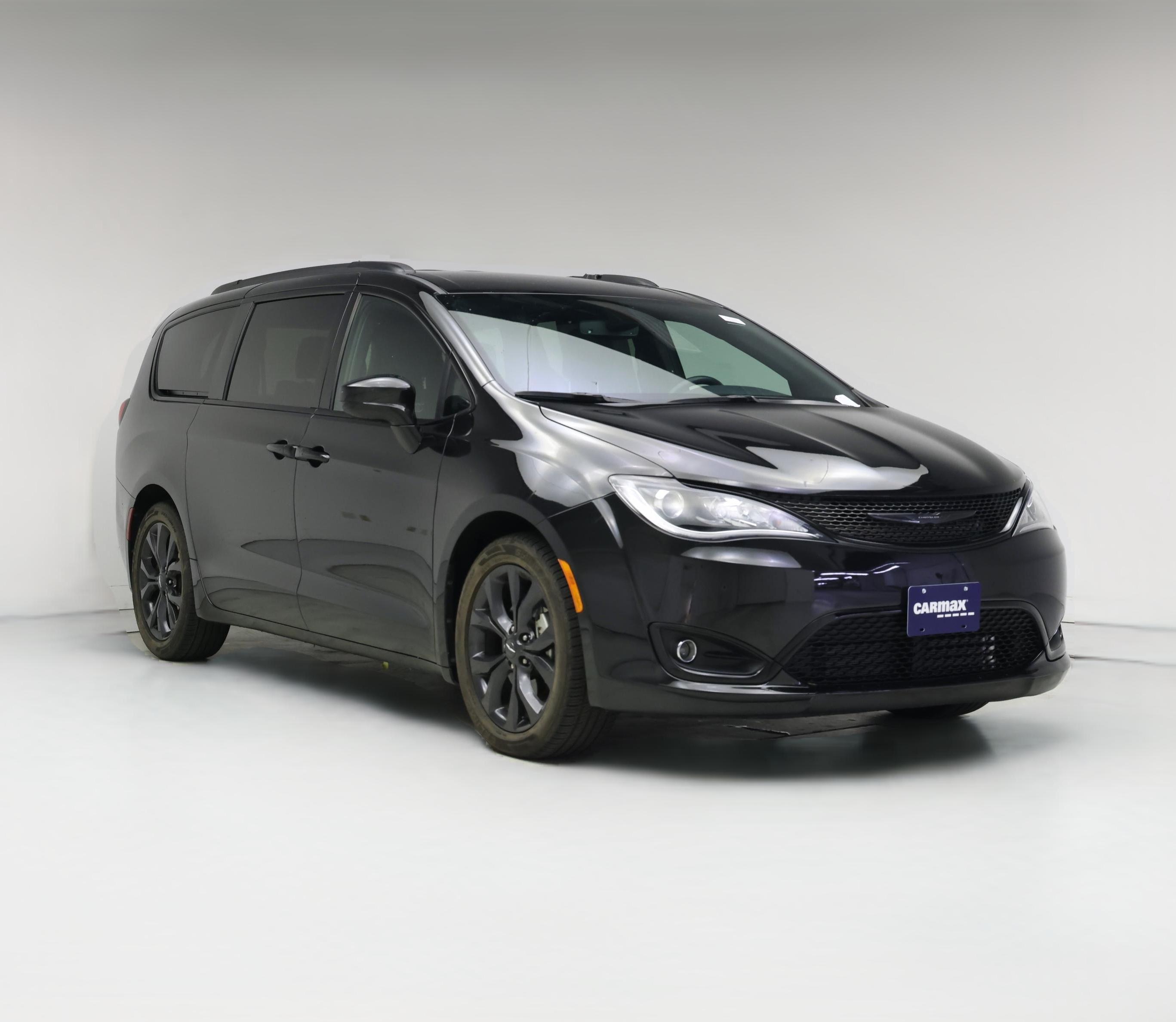 Thumbnail: 2020 Chrysler Pacifica - 1