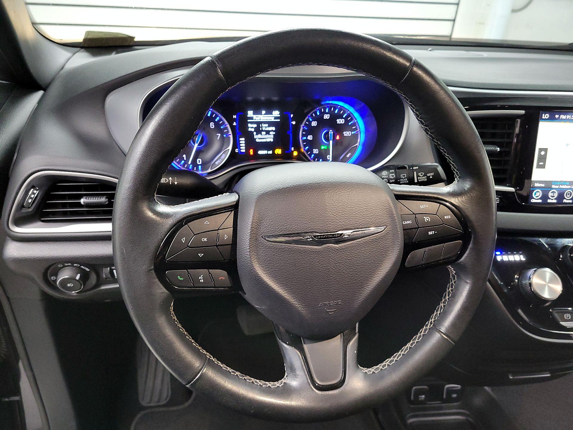 Thumbnail: 2020 Chrysler Pacifica - 10