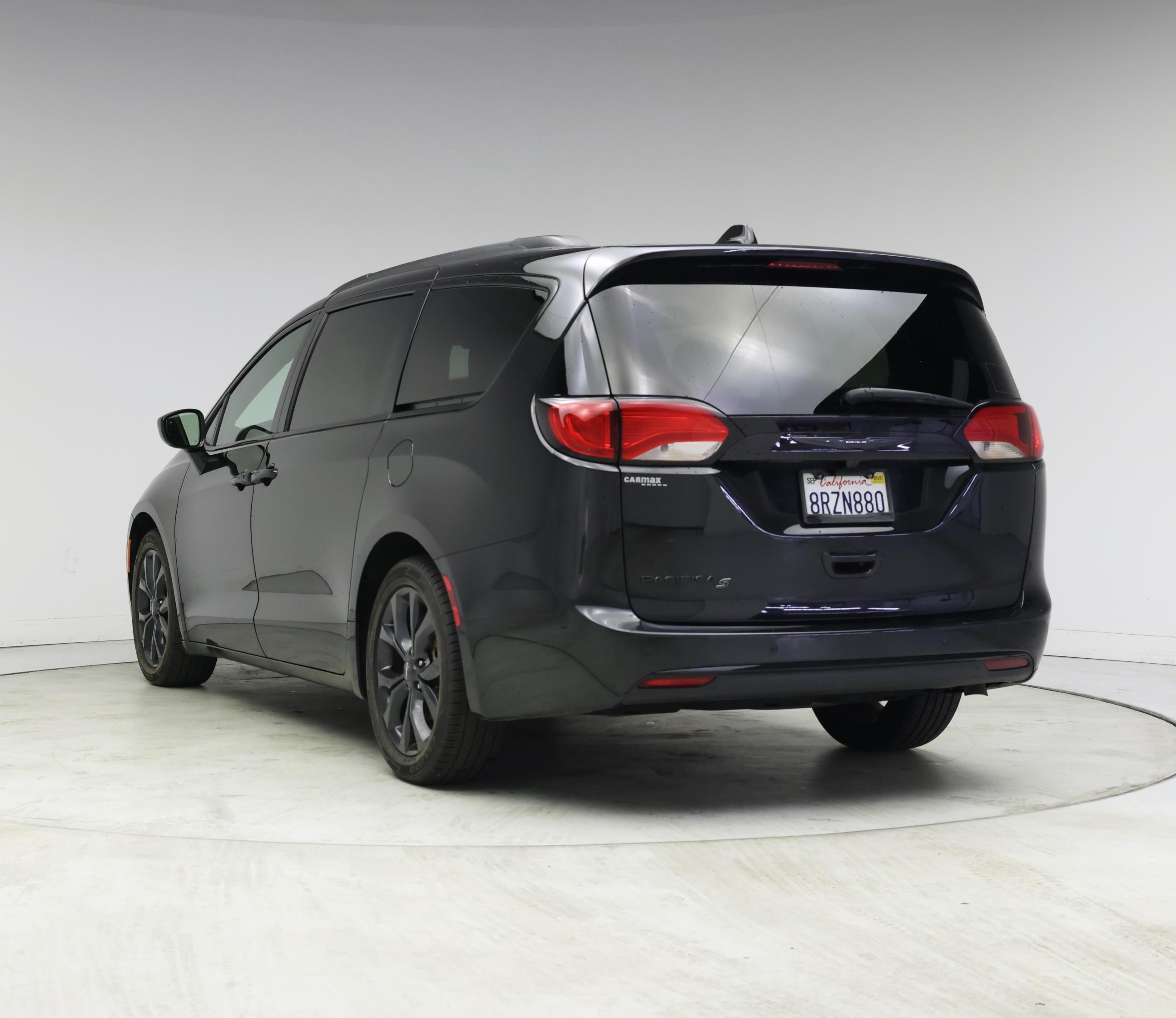Thumbnail: 2020 Chrysler Pacifica - 2
