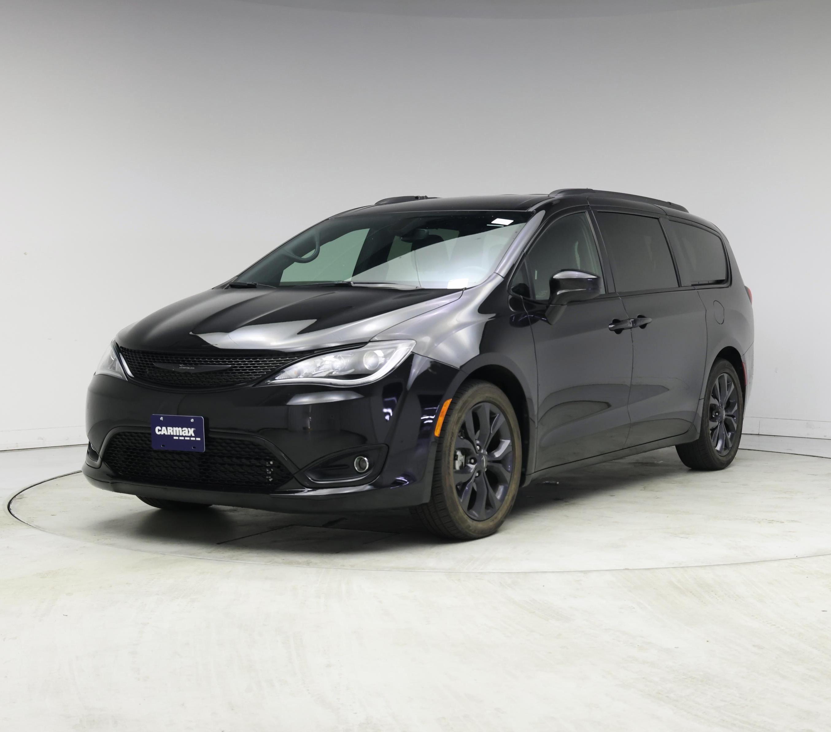 Thumbnail: 2020 Chrysler Pacifica - 4
