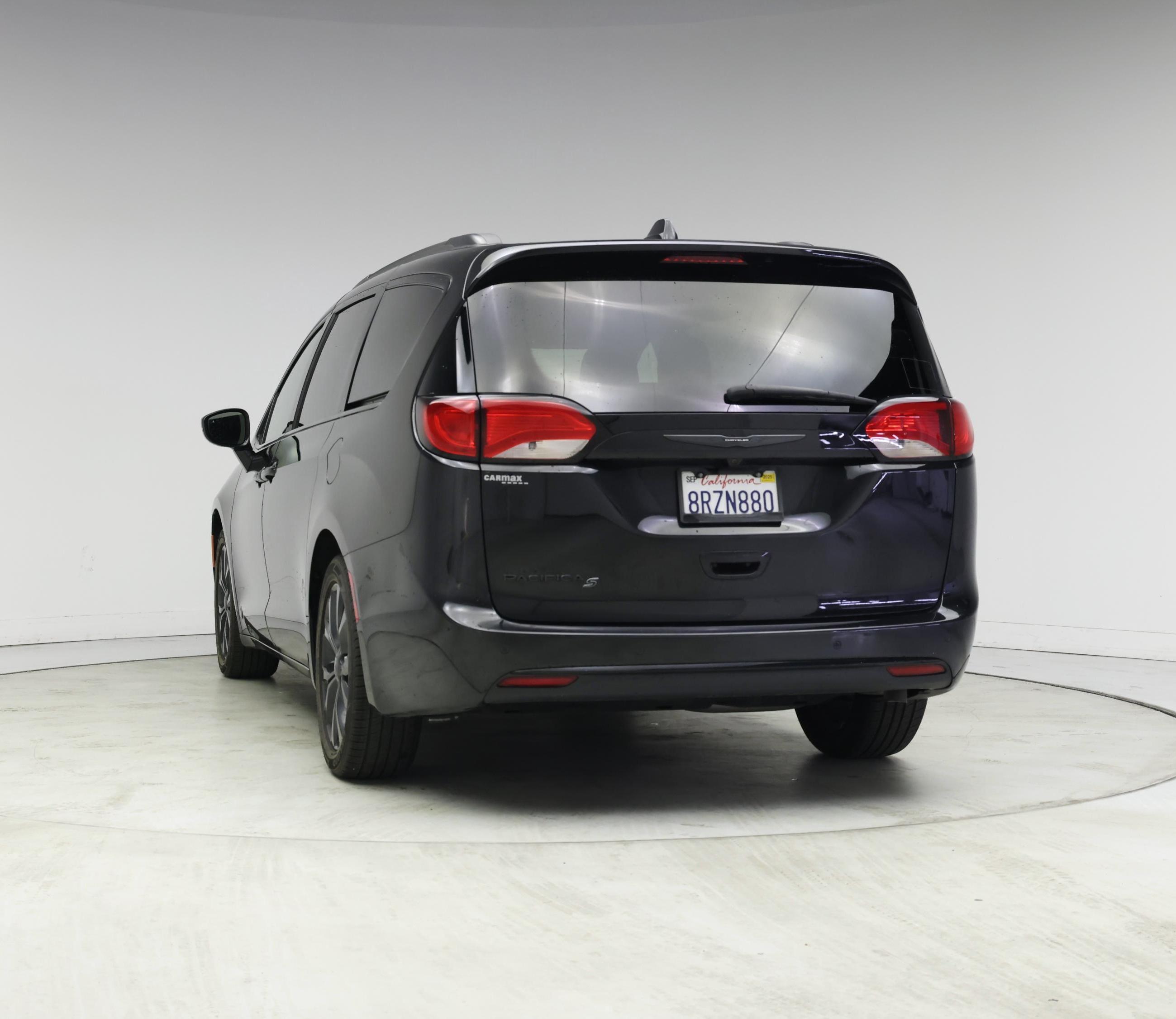 Thumbnail: 2020 Chrysler Pacifica - 6
