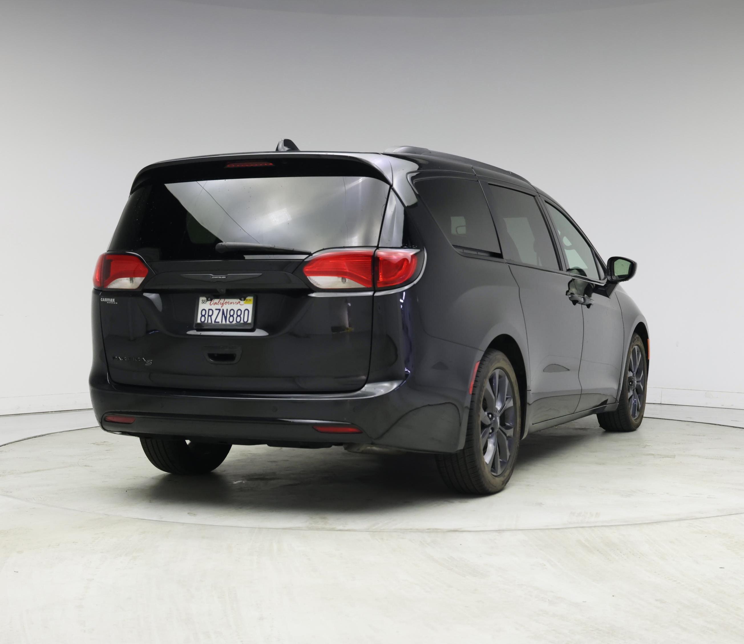 Thumbnail: 2020 Chrysler Pacifica - 8