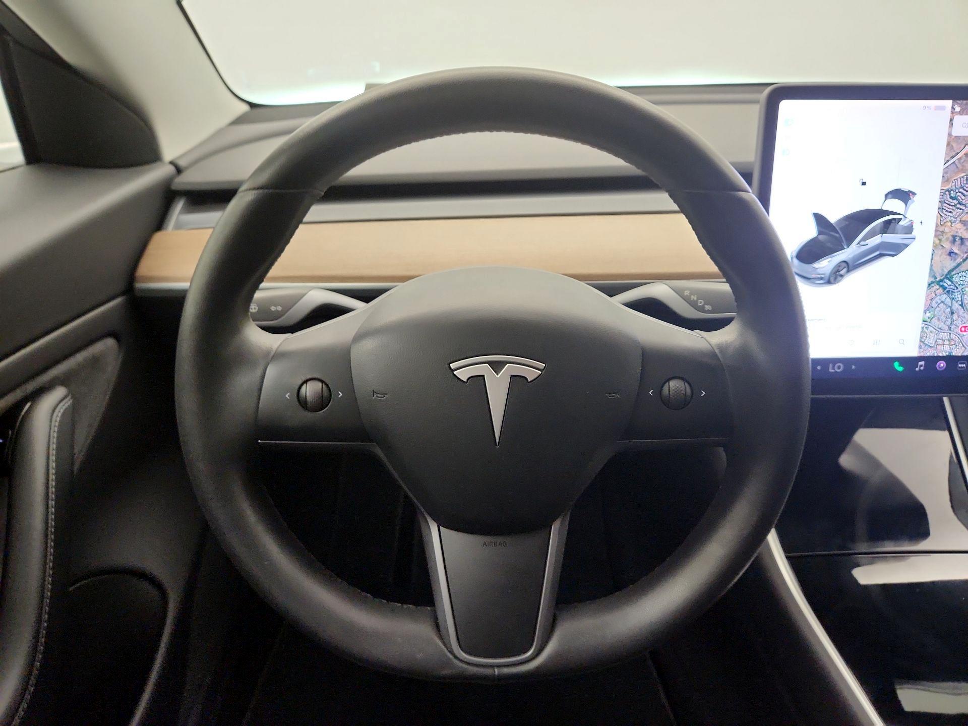 Thumbnail: 2020 Tesla Model 3 - 10