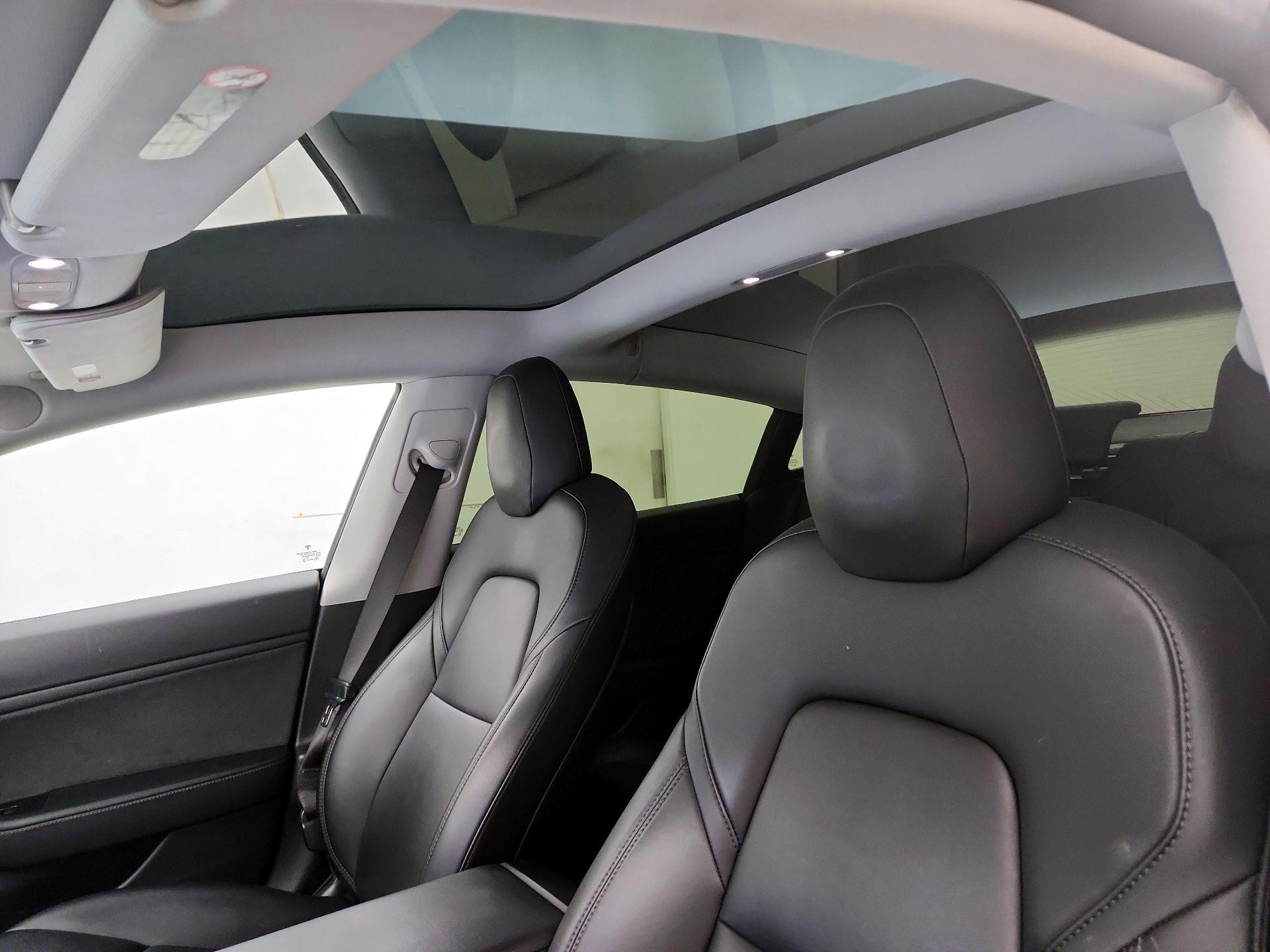 Thumbnail: 2020 Tesla Model 3 - 19