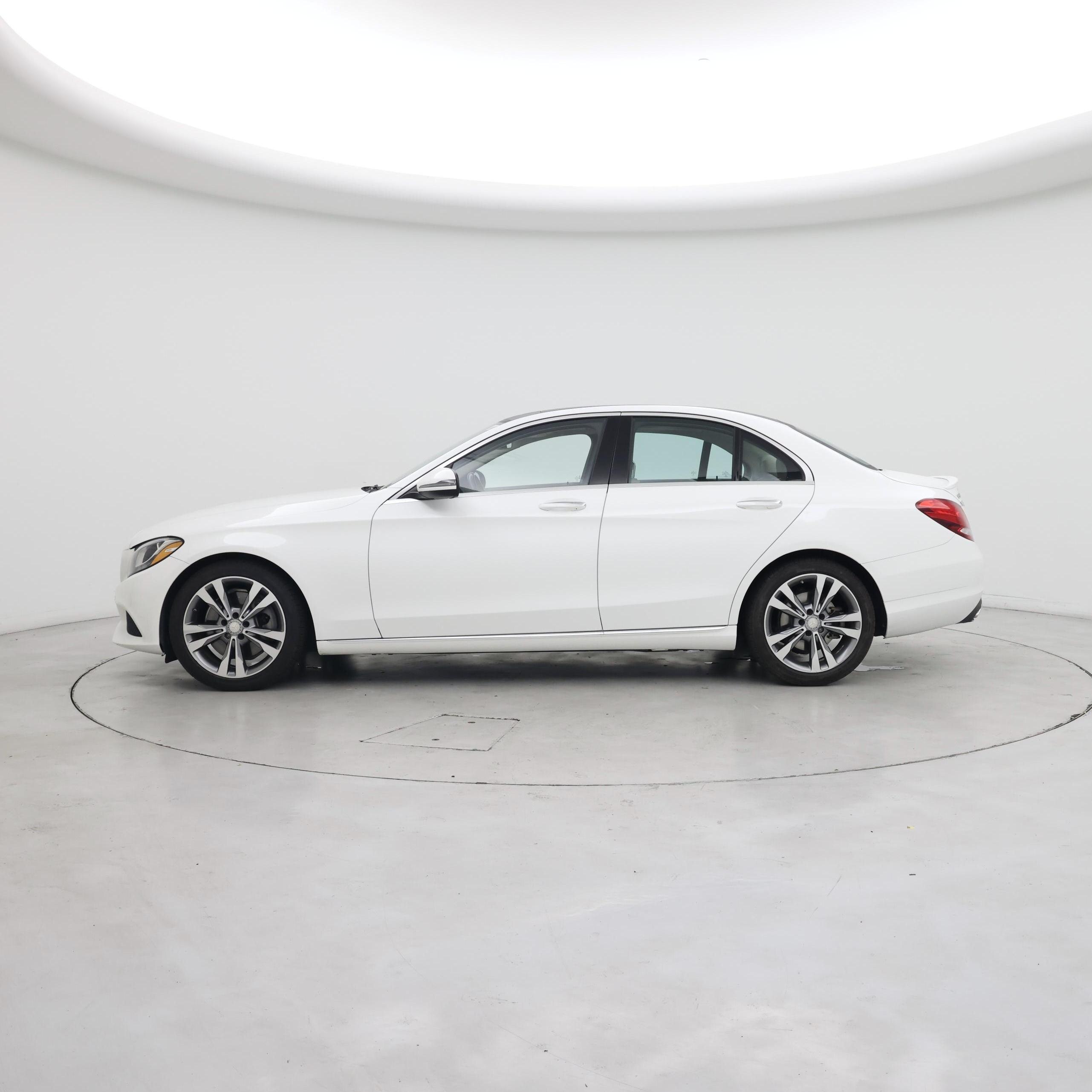 Thumbnail: 2016 Mercedes-Benz C-Class - 3