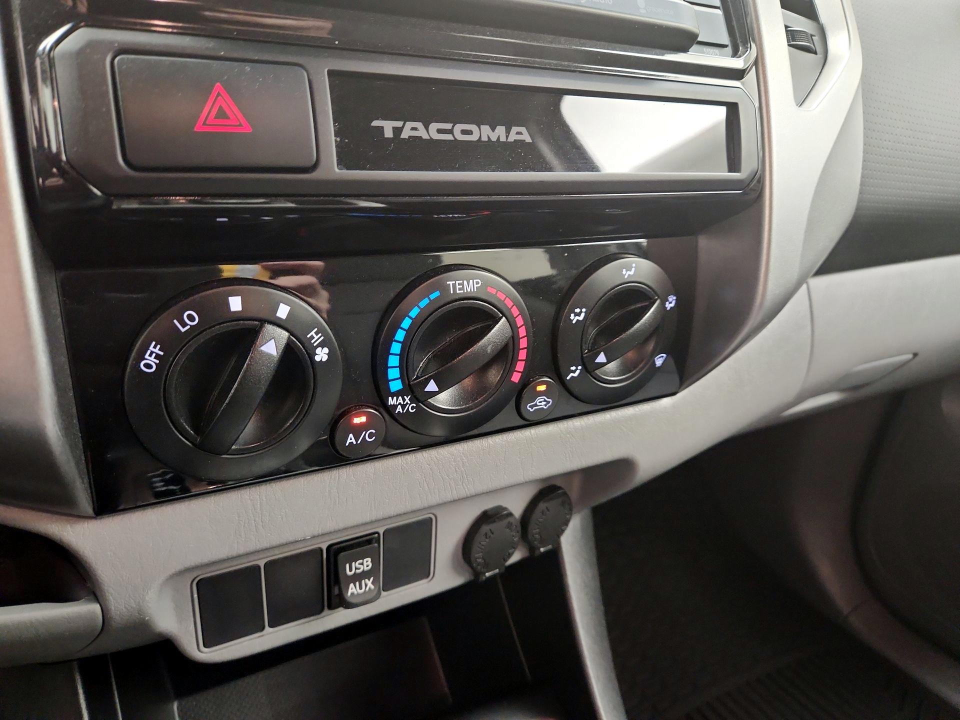 Thumbnail: 2015 Toyota Tacoma - 16