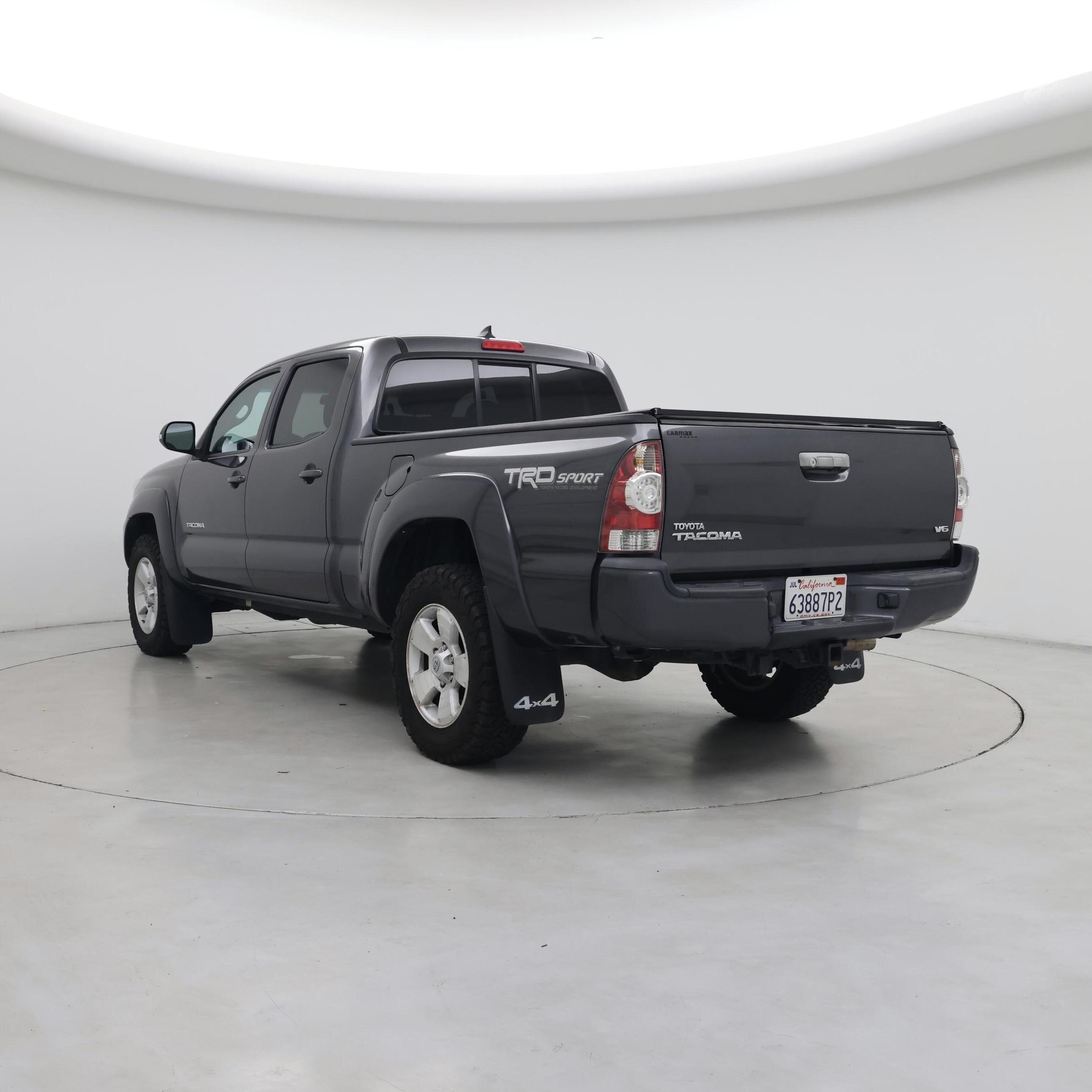 Thumbnail: 2015 Toyota Tacoma - 2