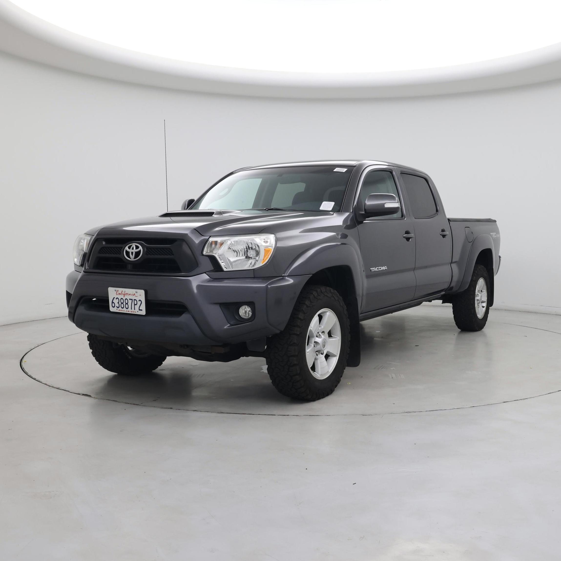 Thumbnail: 2015 Toyota Tacoma - 4