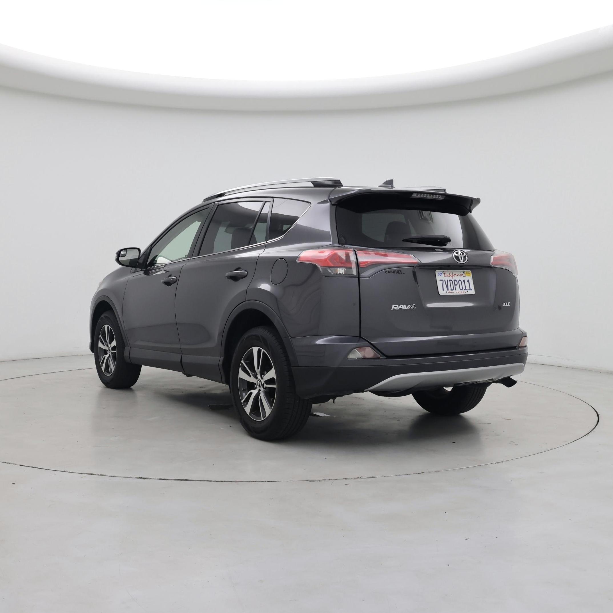Thumbnail: 2017 Toyota RAV4 - 2
