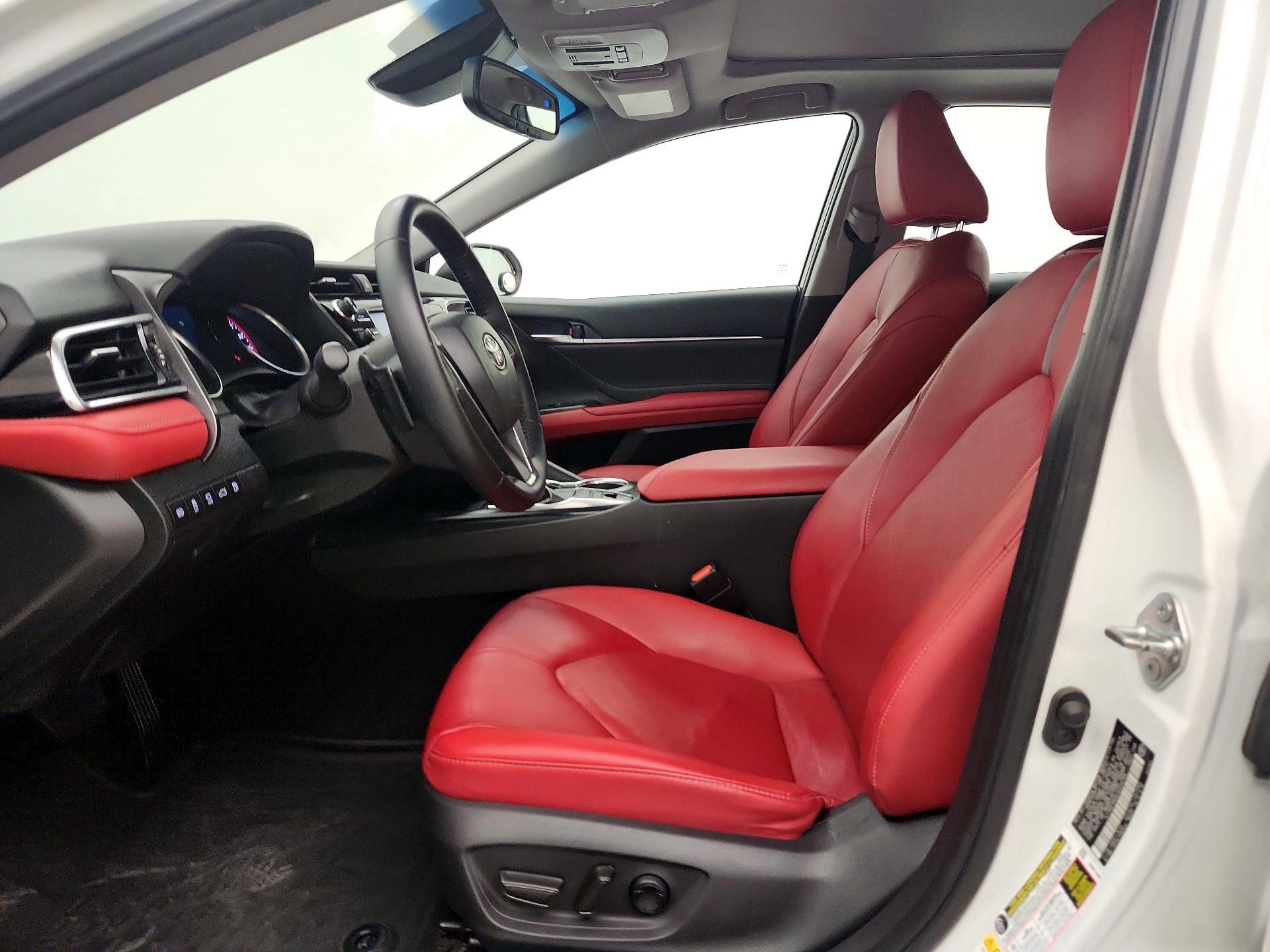 Thumbnail: 2018 Toyota Camry - 11