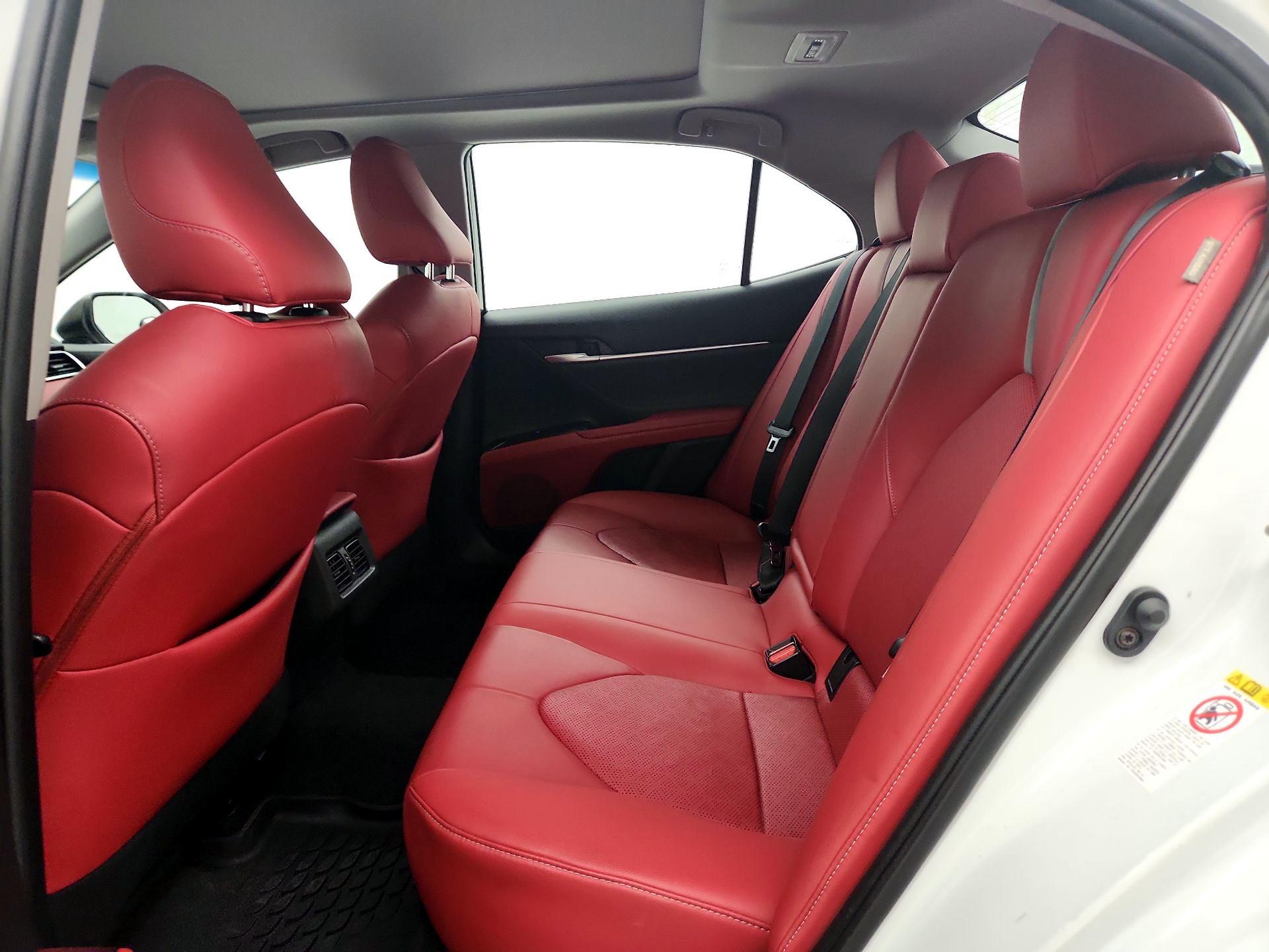 Thumbnail: 2018 Toyota Camry - 19