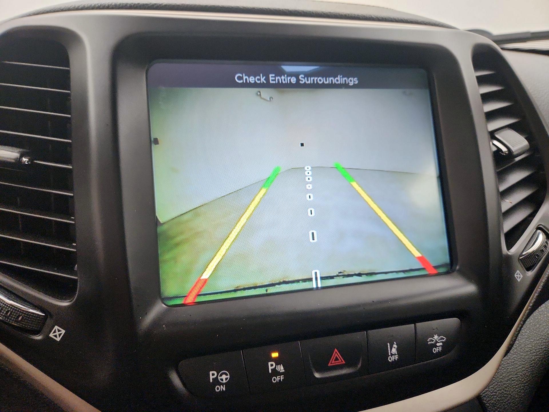 Thumbnail: 2014 Jeep Cherokee - 15