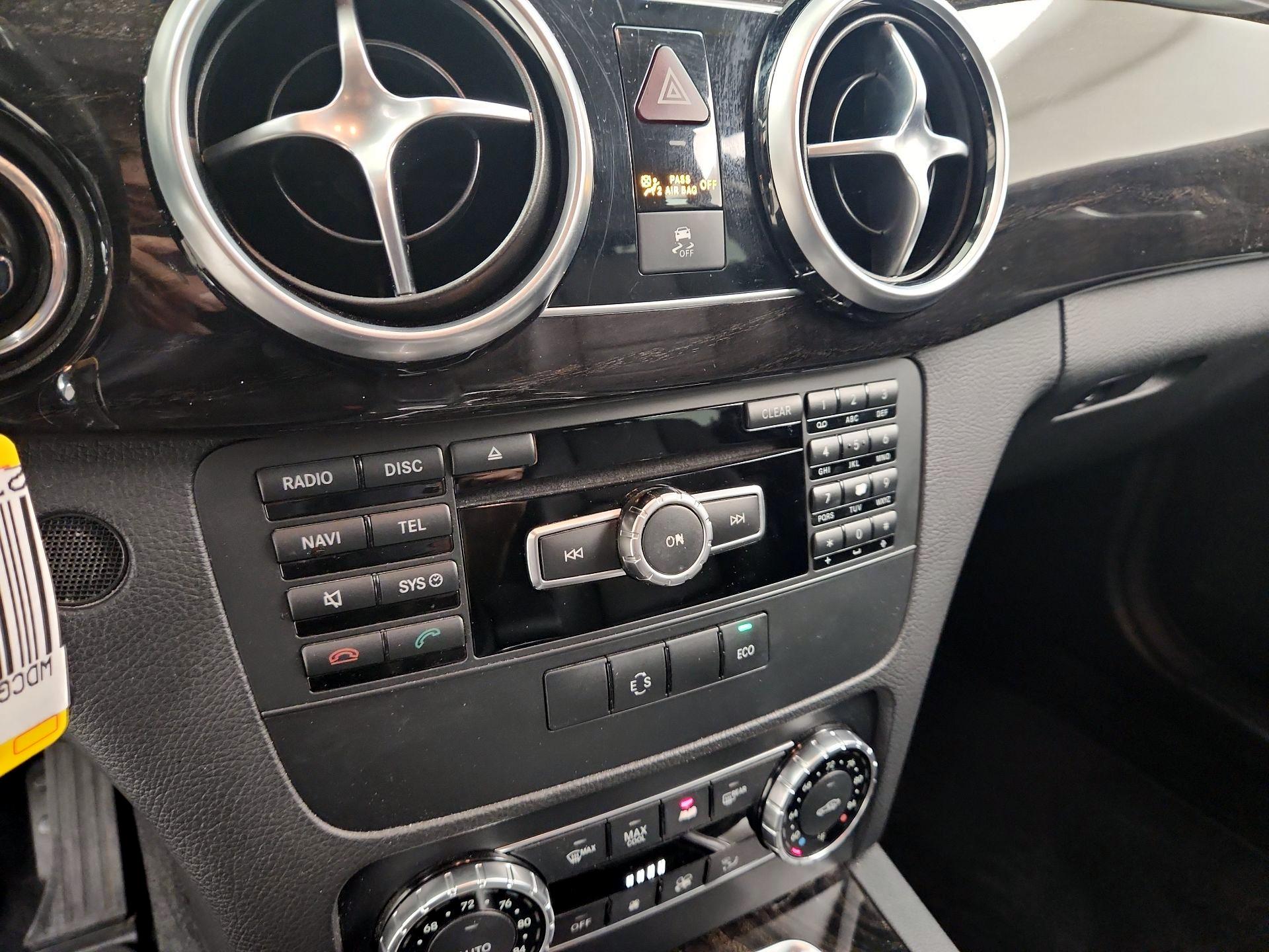 Thumbnail: 2015 Mercedes-Benz GLK - 16