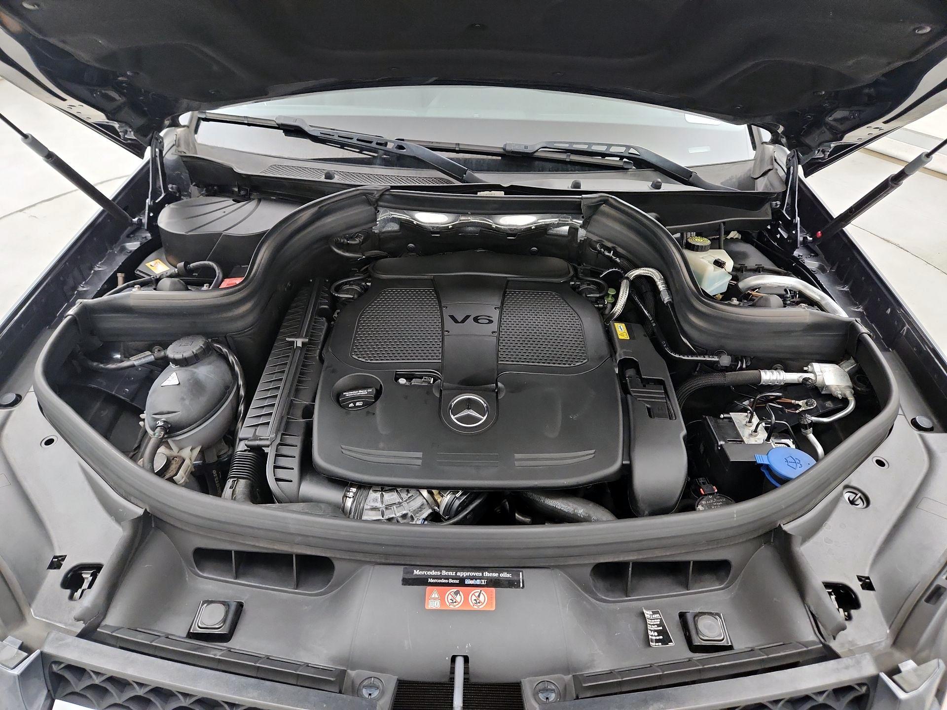 Thumbnail: 2015 Mercedes-Benz GLK - 20