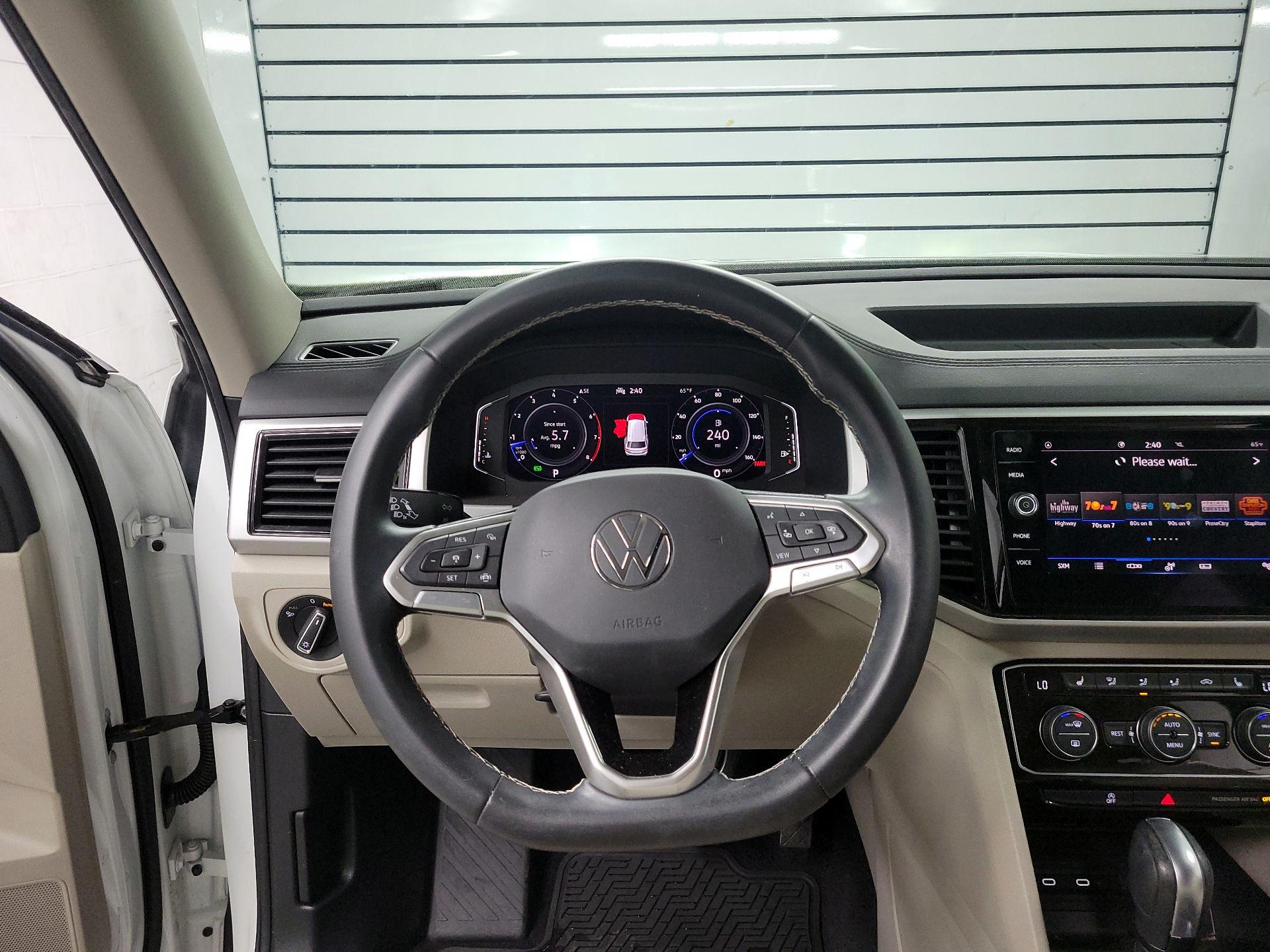 Thumbnail: 2022 Volkswagen Atlas - 10