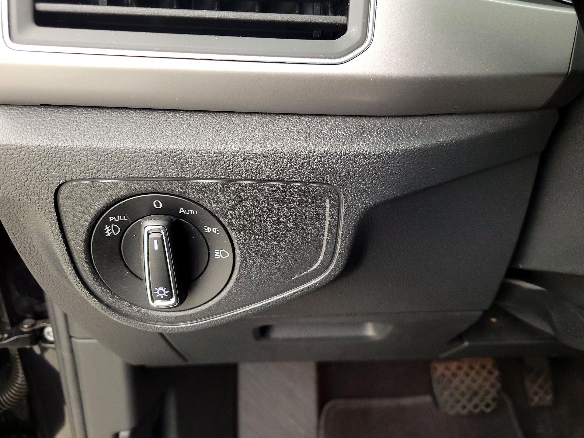 Thumbnail: 2018 Volkswagen Atlas - 13