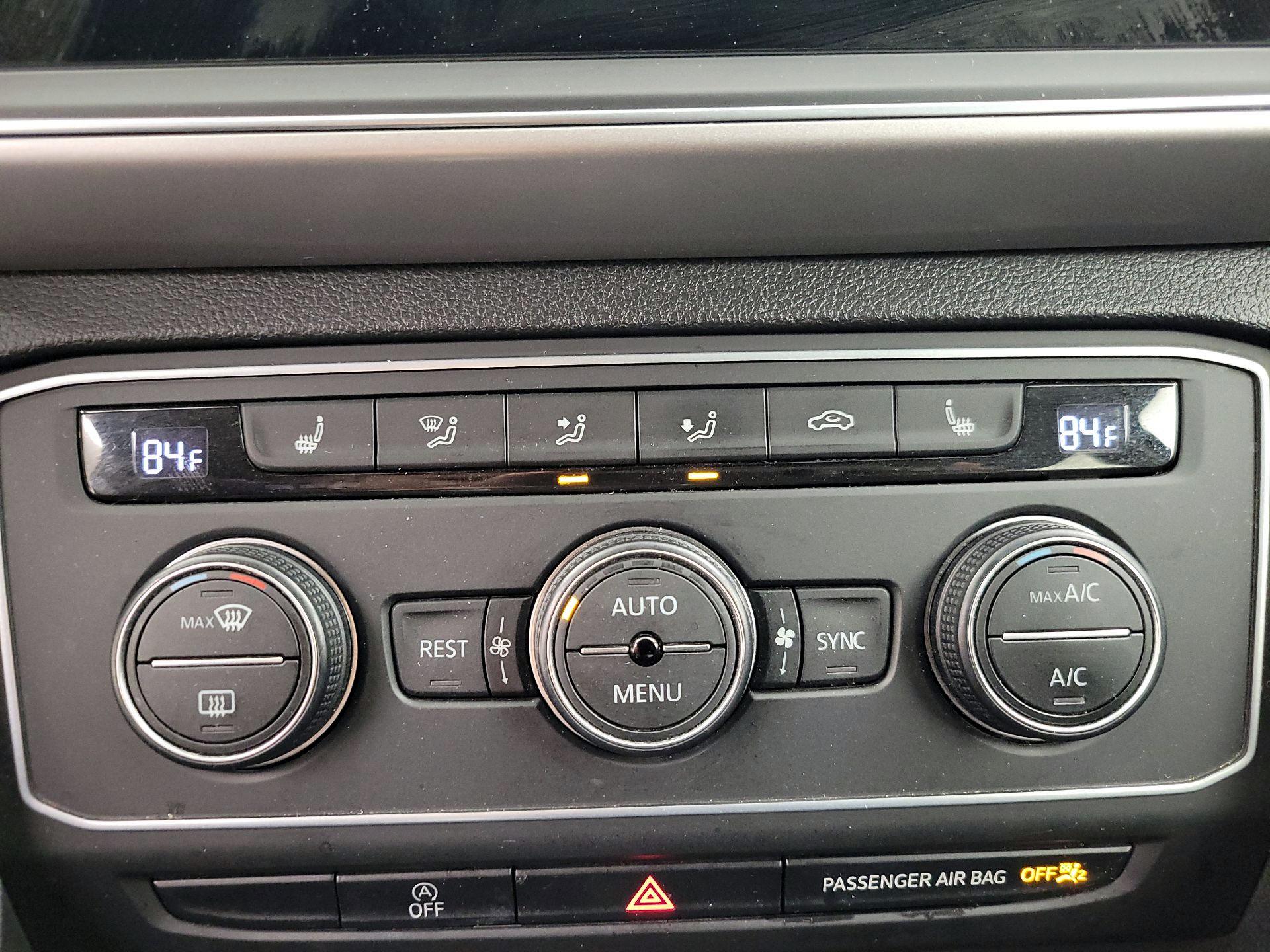 Thumbnail: 2018 Volkswagen Atlas - 16