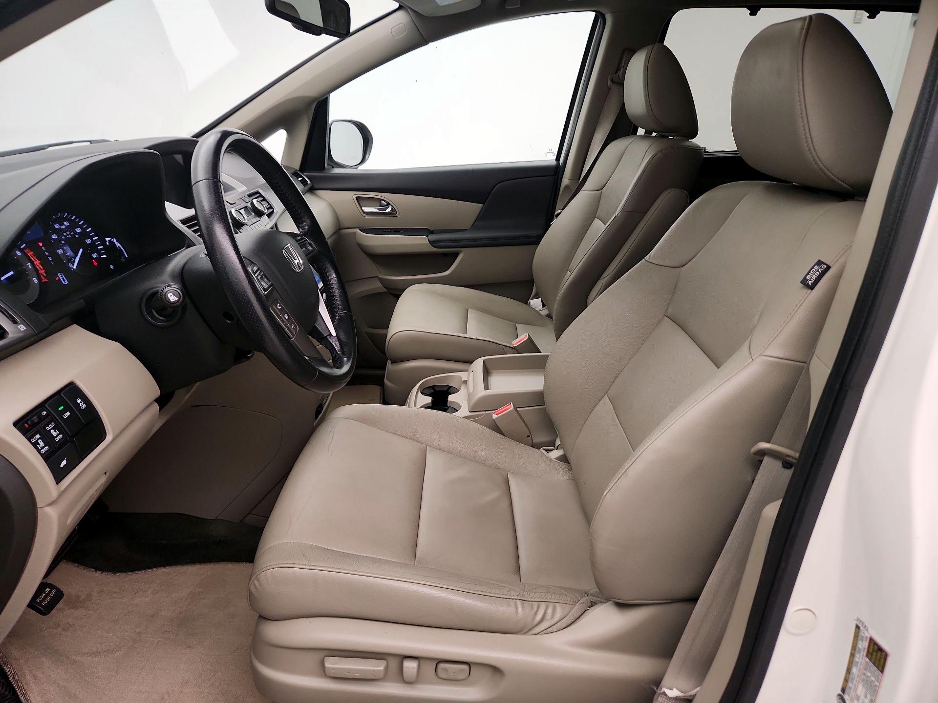 Thumbnail: 2015 Honda Odyssey - 11