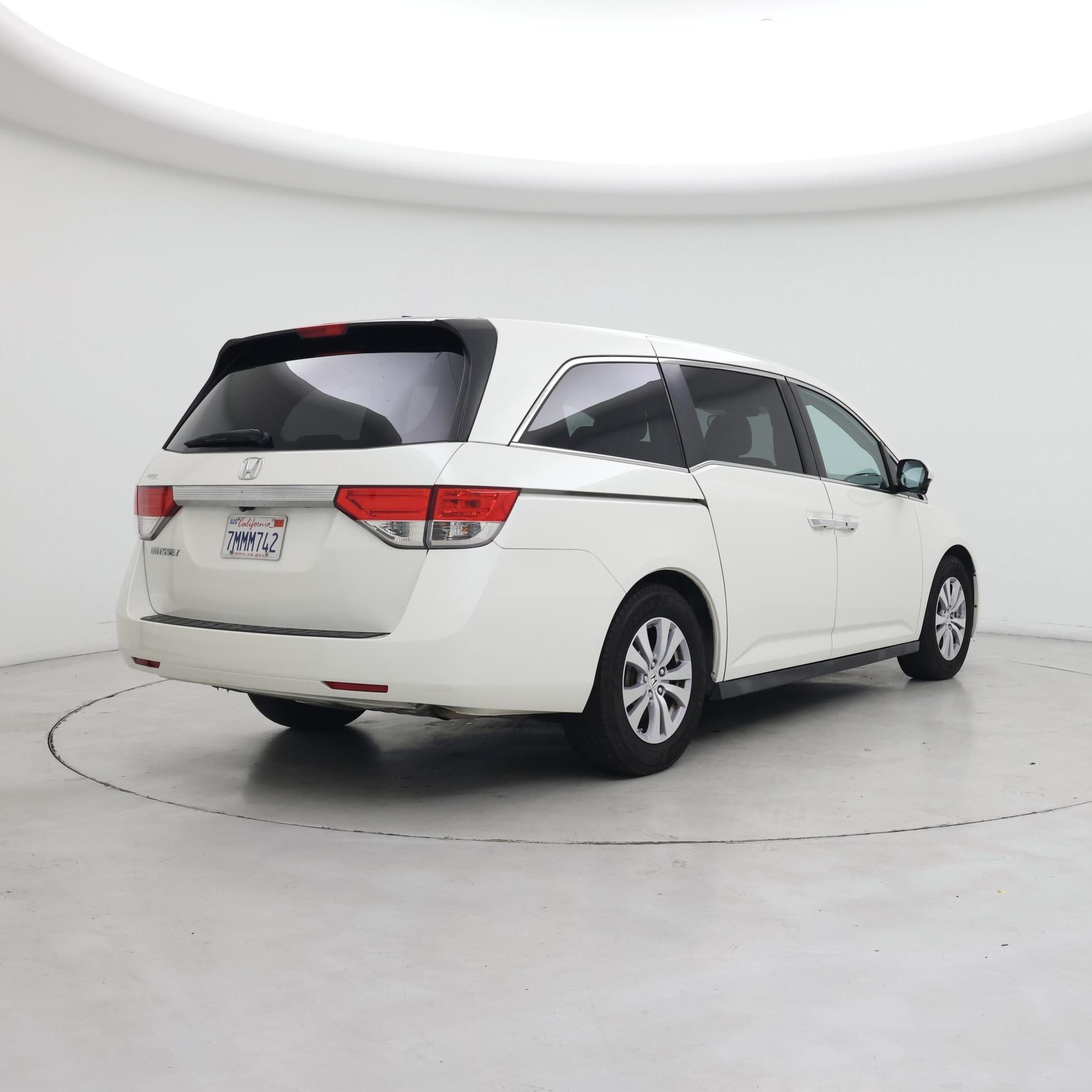 Thumbnail: 2015 Honda Odyssey - 8