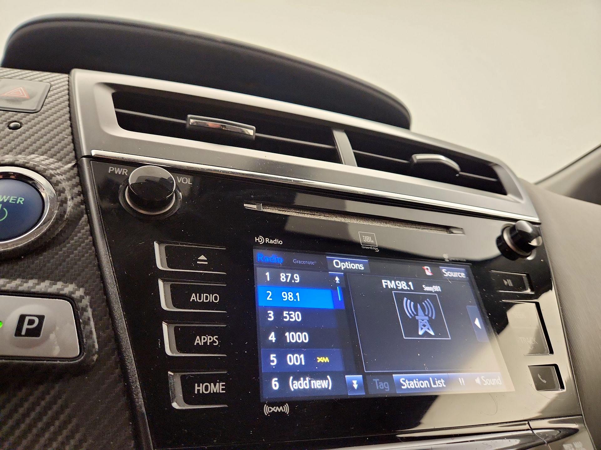 Thumbnail: 2017 Toyota Prius v - 16