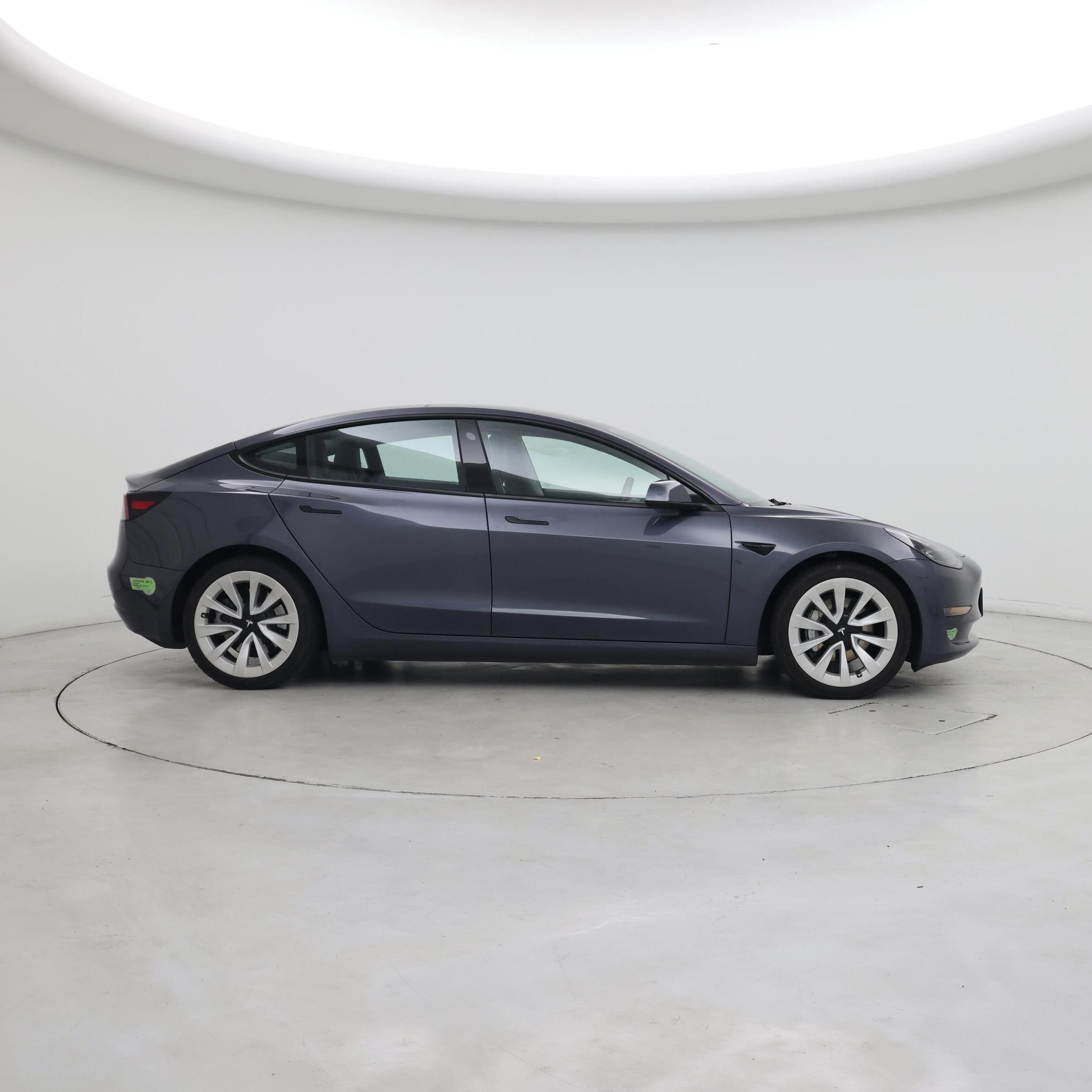 Thumbnail: 2023 Tesla Model 3 - 7