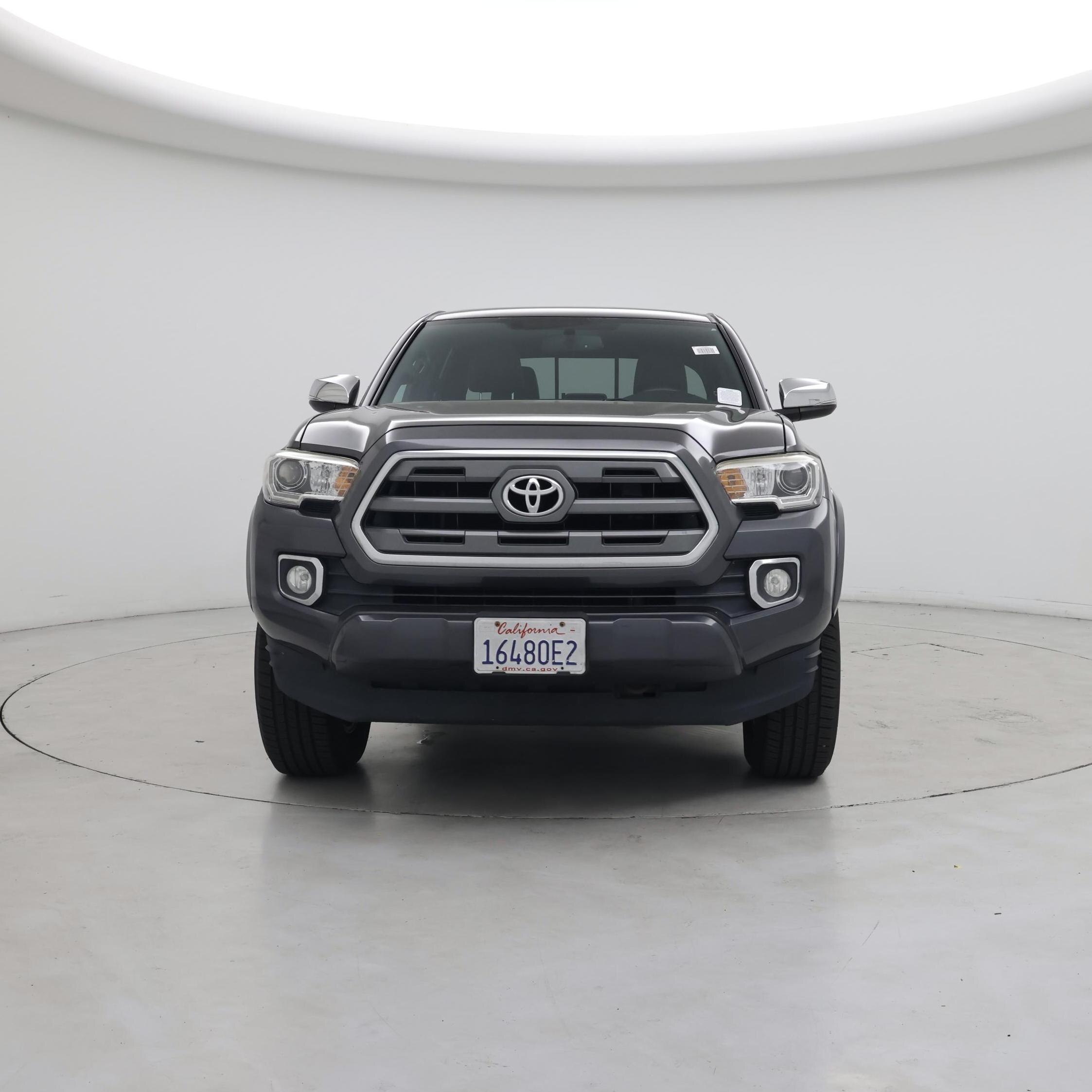 Thumbnail: 2017 Toyota Tacoma - 5