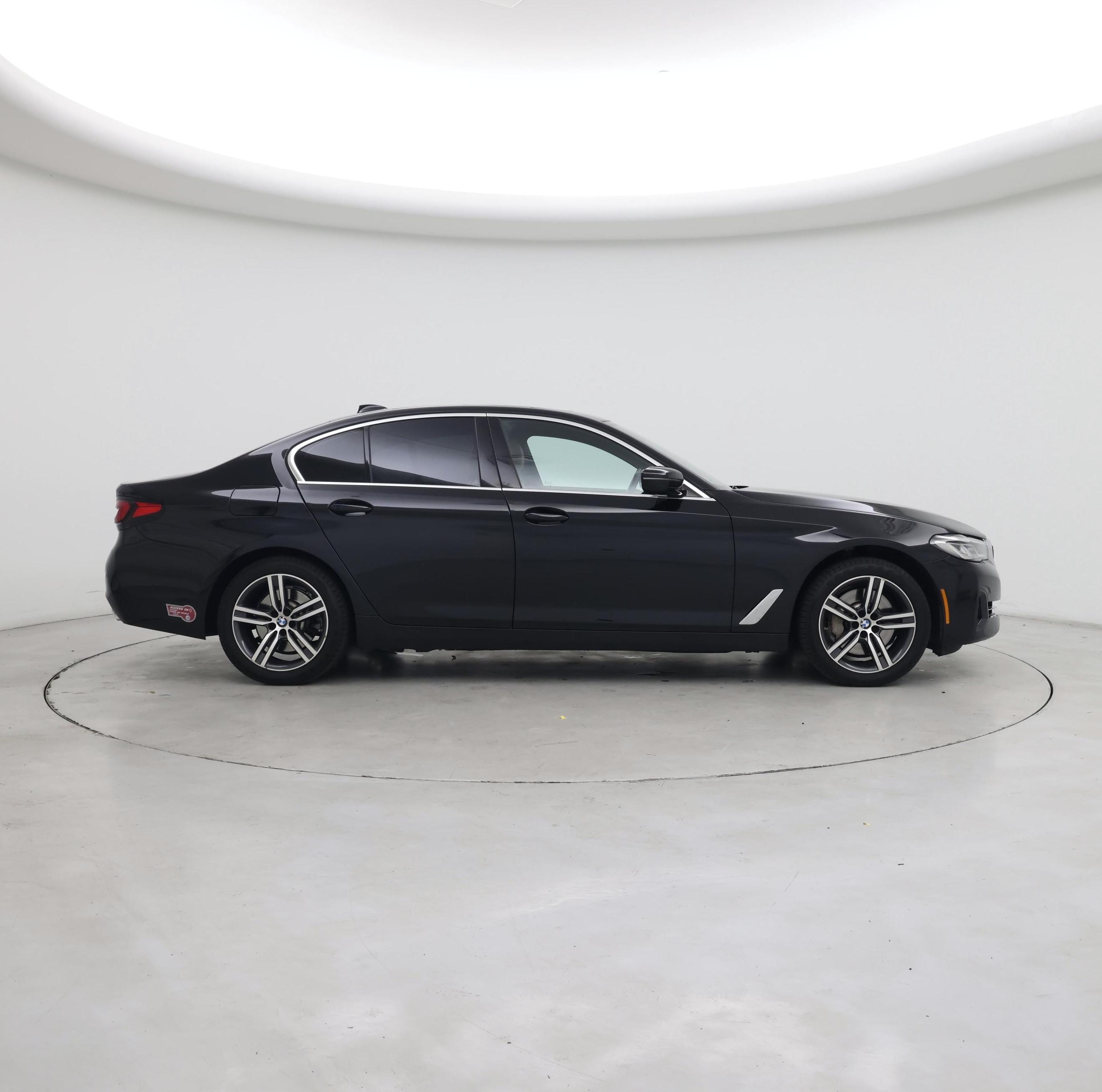 Thumbnail: 2021 BMW 5 Series - 7