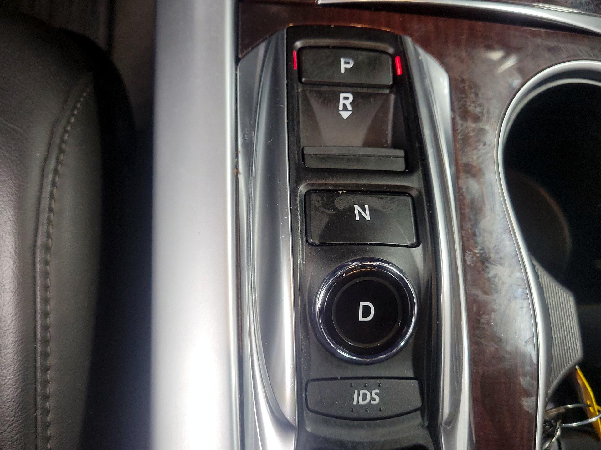 Thumbnail: 2015 Acura TLX - 17