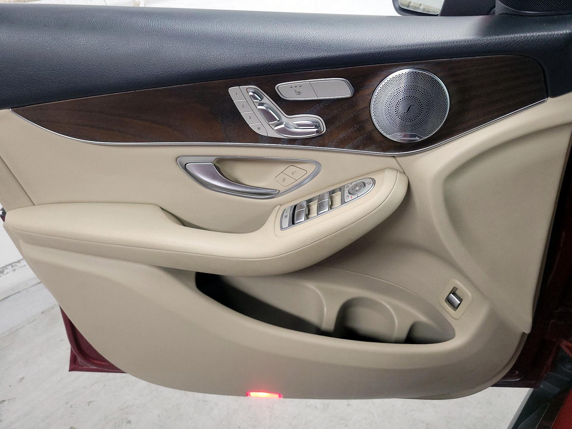 Thumbnail: 2019 Mercedes-Benz GLC - 12