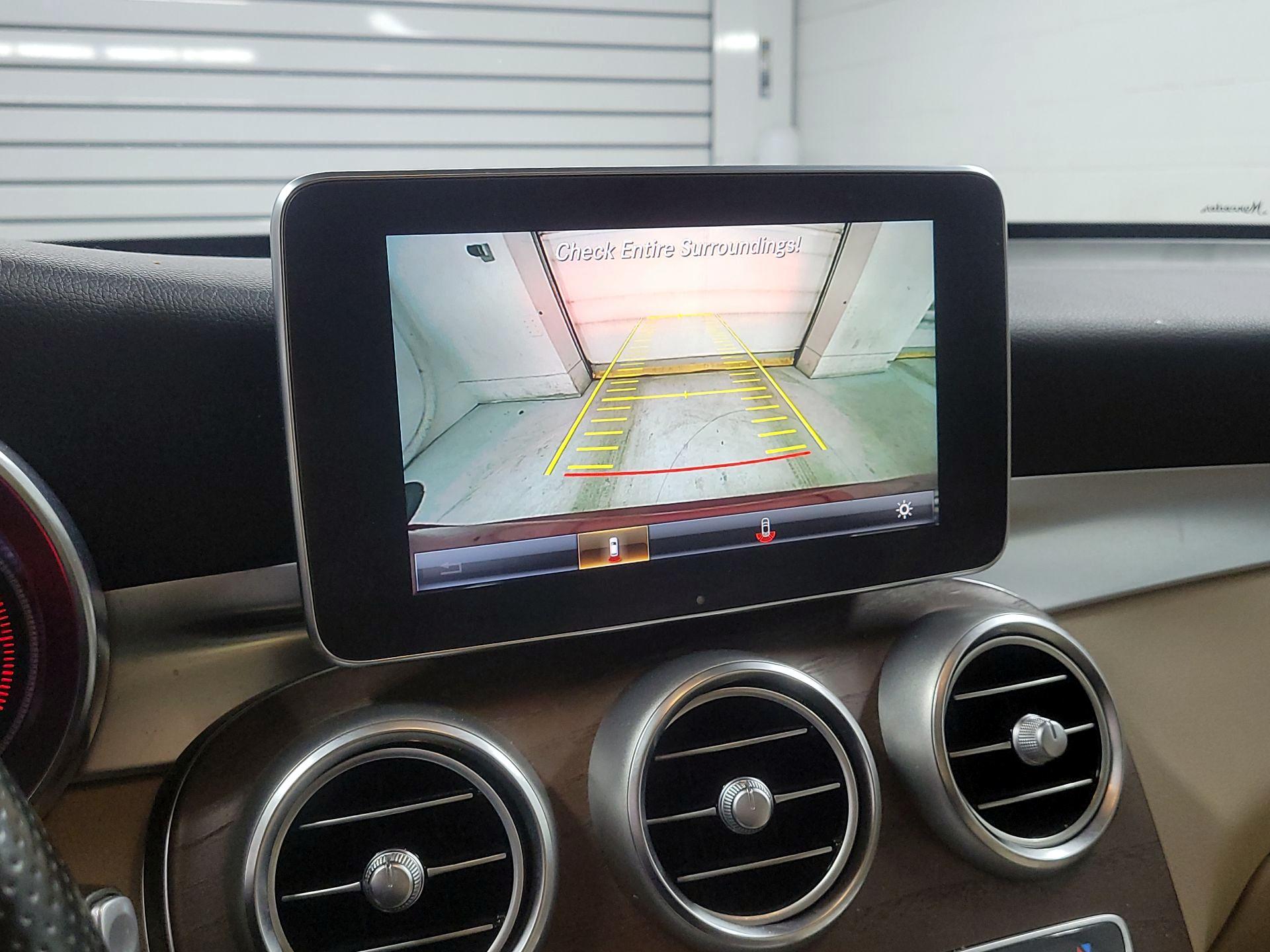 Thumbnail: 2019 Mercedes-Benz GLC - 14