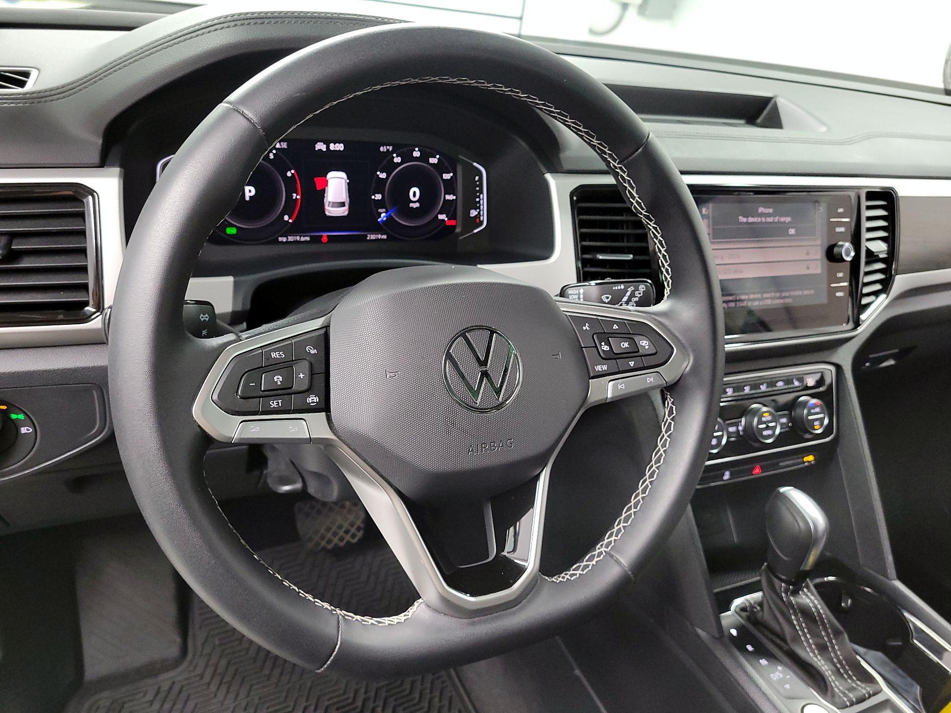 Thumbnail: 2023 Volkswagen Atlas - 10