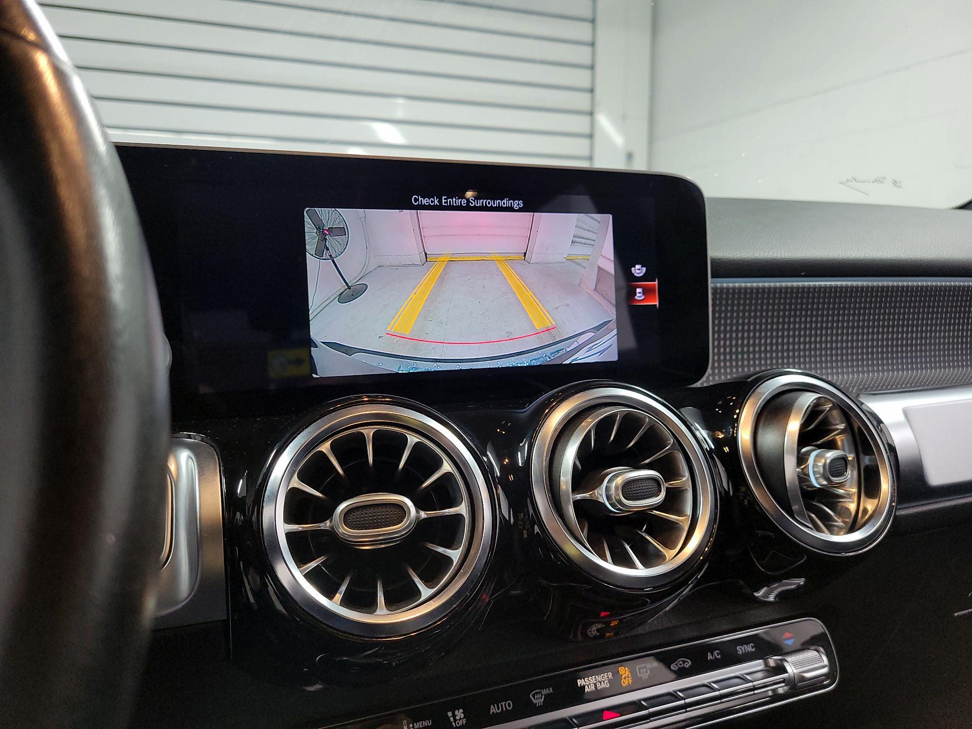 Thumbnail: 2021 Mercedes-Benz GLB - 14