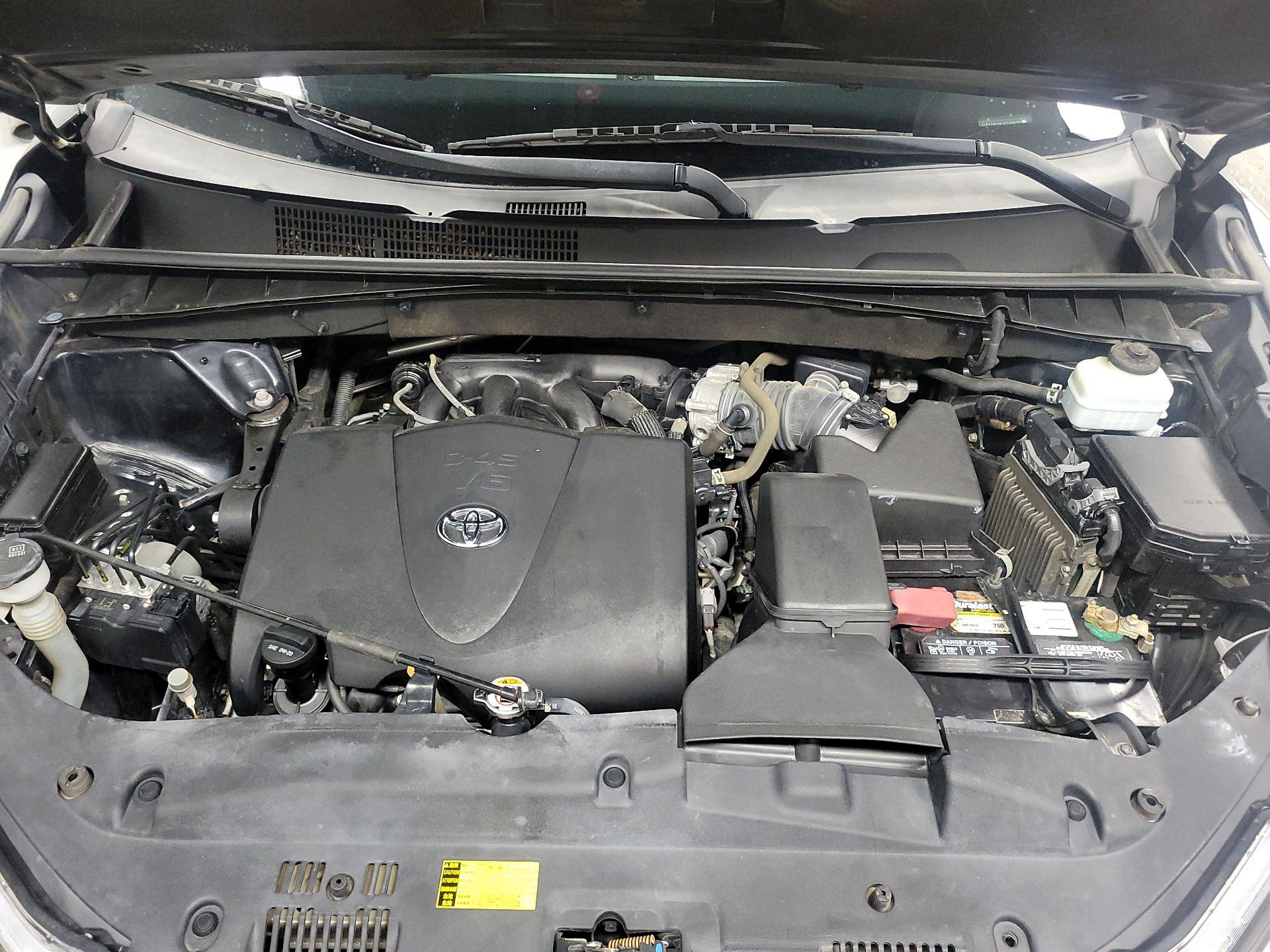 Thumbnail: 2018 Toyota Highlander - 20