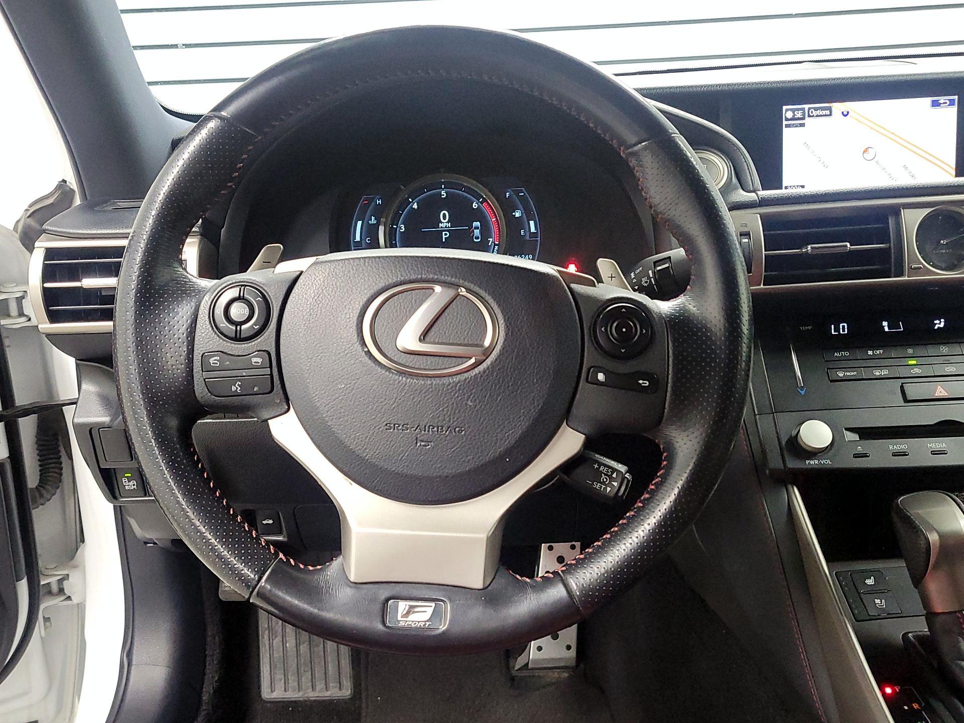 Thumbnail: 2016 Lexus IS - 10