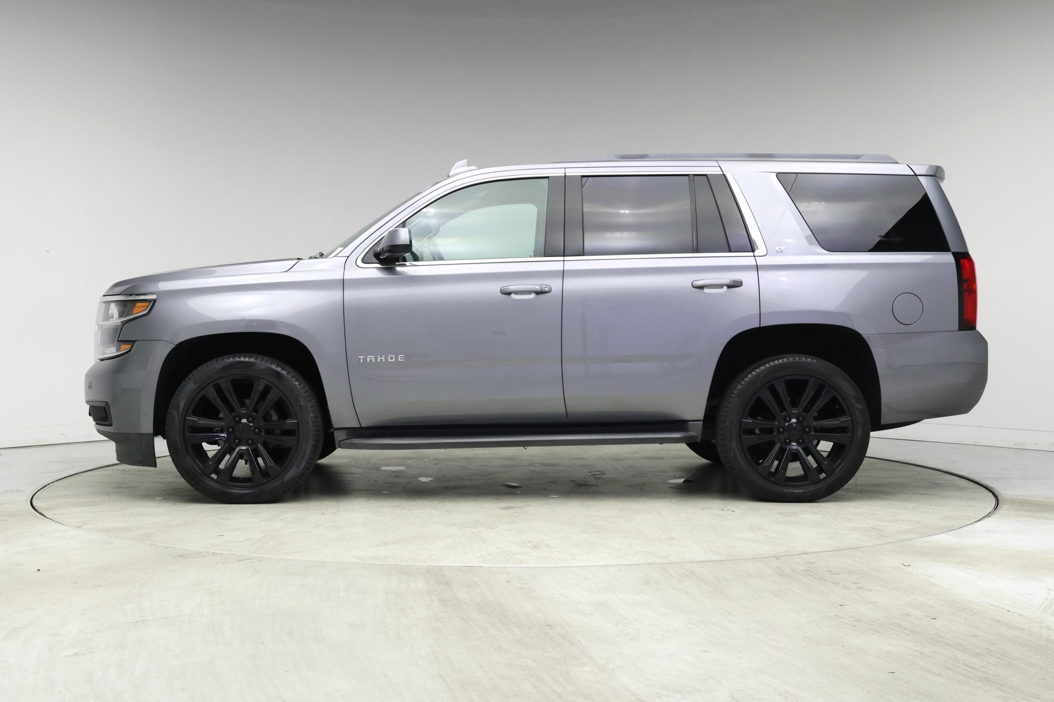 Thumbnail: 2018 Chevrolet Tahoe - 3